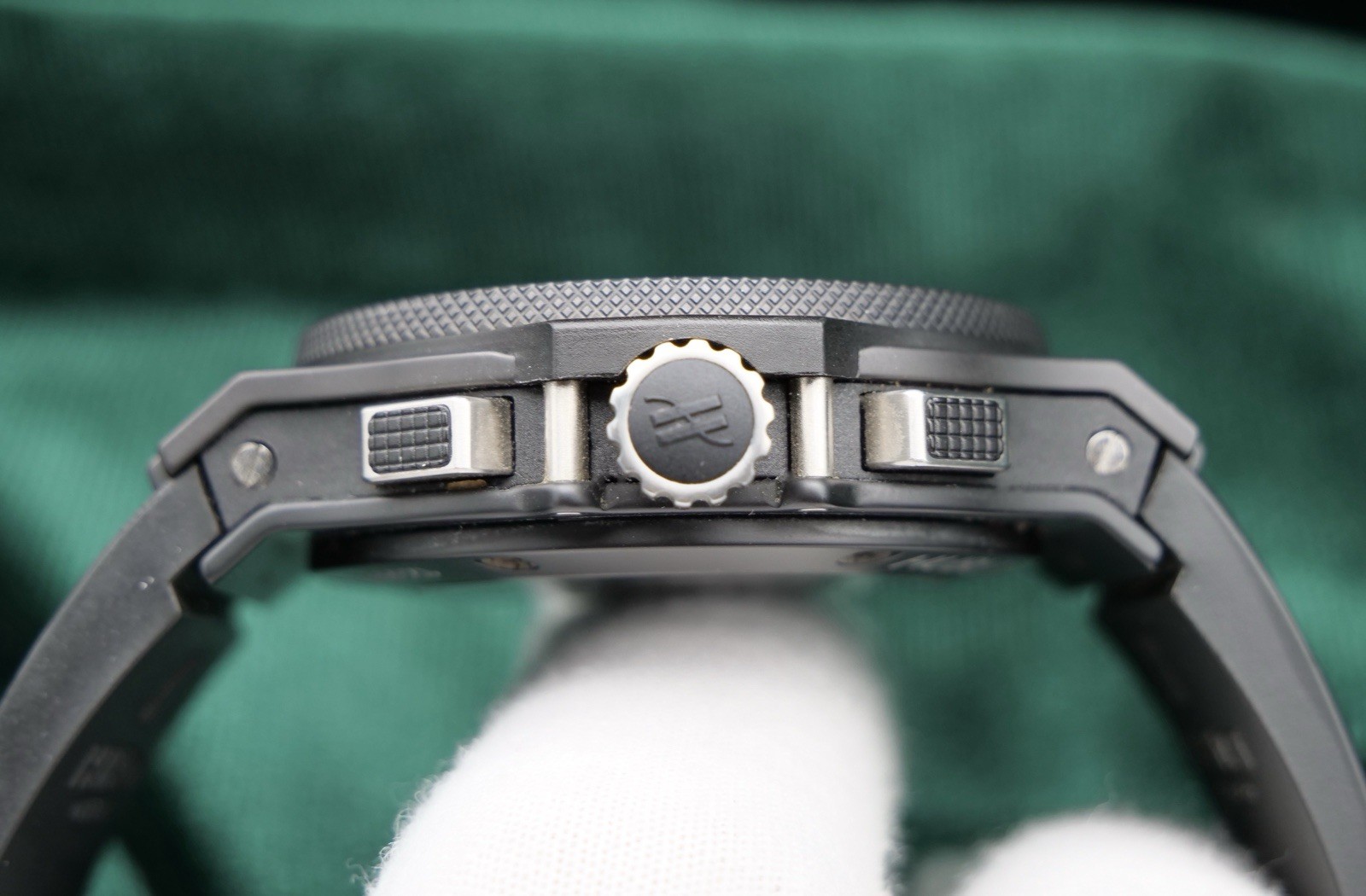 Hublot Big Bang Black Magic Carbon Fiber Dial Ceramic 301.CI.1770.RX B &P 2021