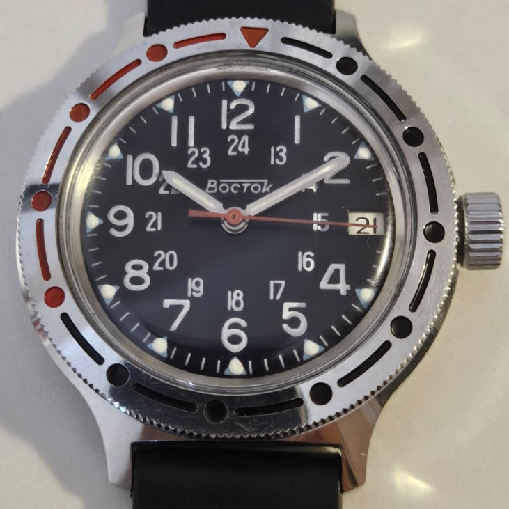 Vintage Men’s “Amphibia” Vostok Automatic 2416 31J USSR 1970 200m Diver Watch