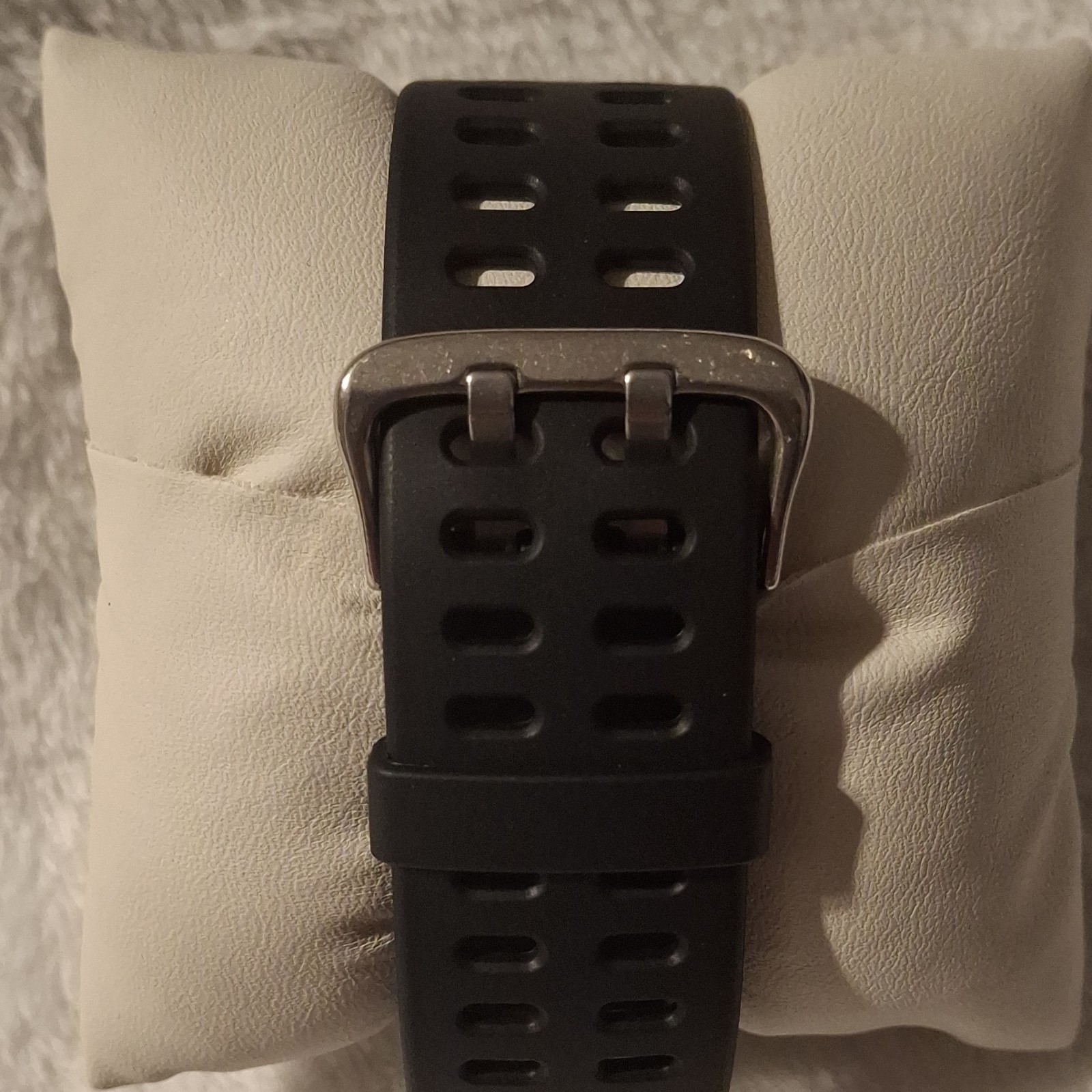 Activa Digital Quartz Sport Wristwatch Black Rubber Strap Red Bezel Box Manual
