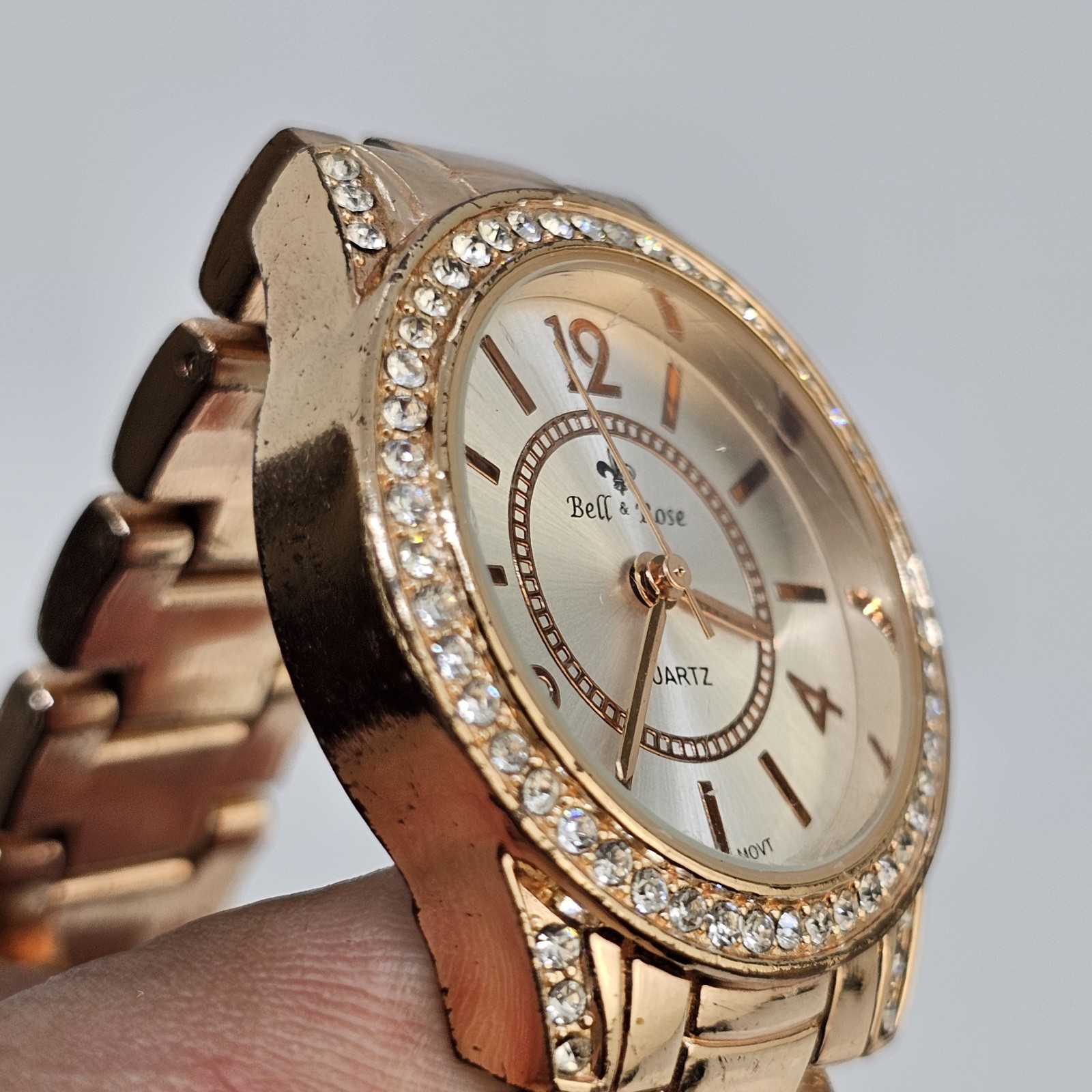 Bell Rose Women’s Watch 30MM Gold Dial Gold Bracelet Band 7″ New Battery