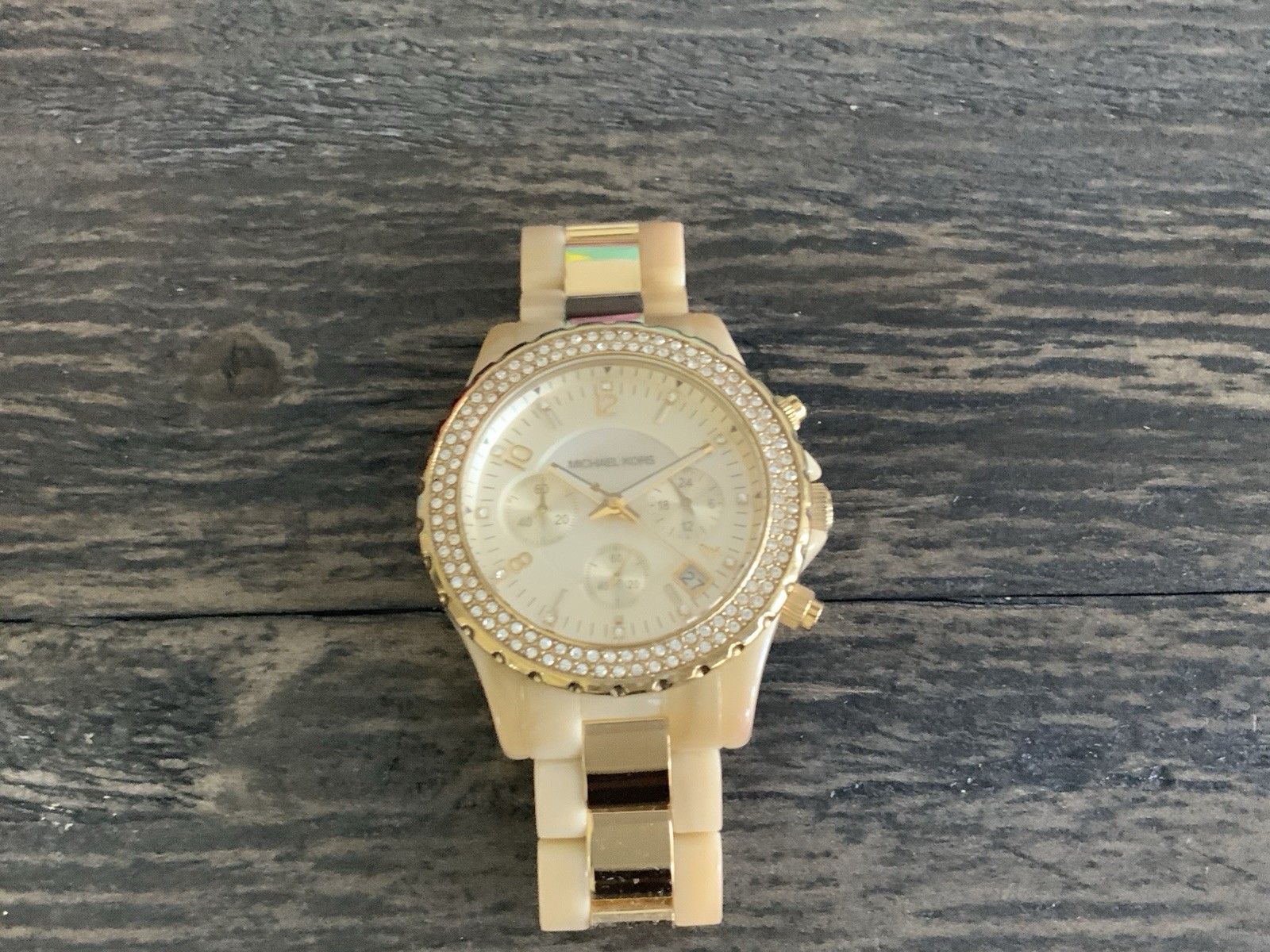 Women’s Chronograph Analog Gold Tone Round Watch Crystal Bezel Bracelet
