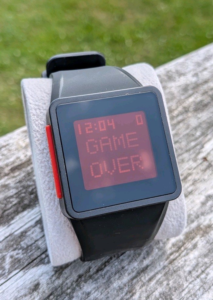 Nixon The Newton Digital “Game Over” Watch Black and Orange – Plays Pong!