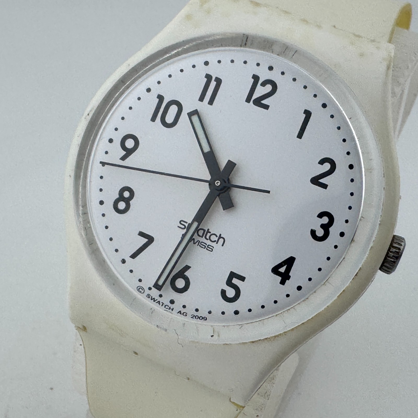 Retro Swatch Just White Swiss Quartz Watch GW151 Men Plastic Rubber New Battery