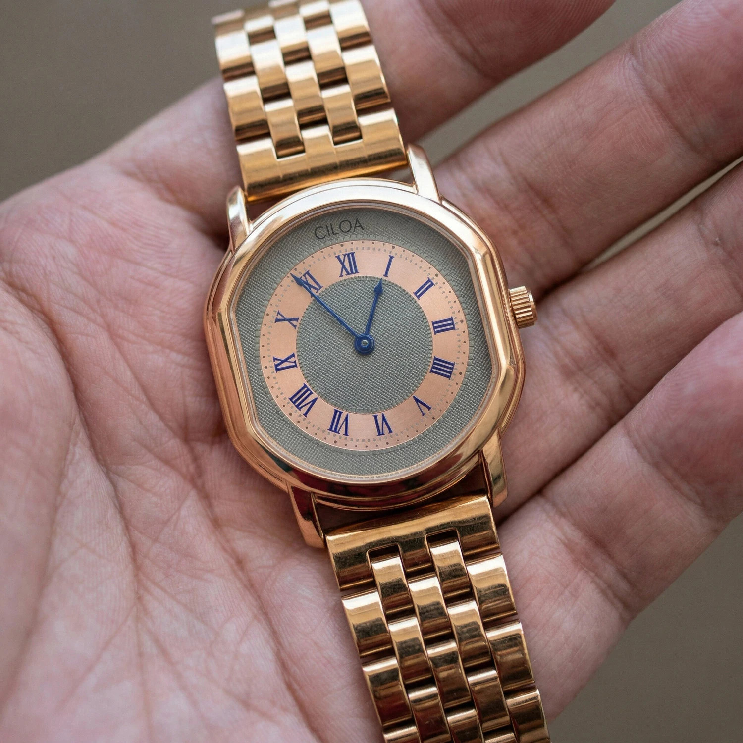 CILOA 526 Men’s Retro Quartz Watch Roman Dial Tonneau Steel Bracelet