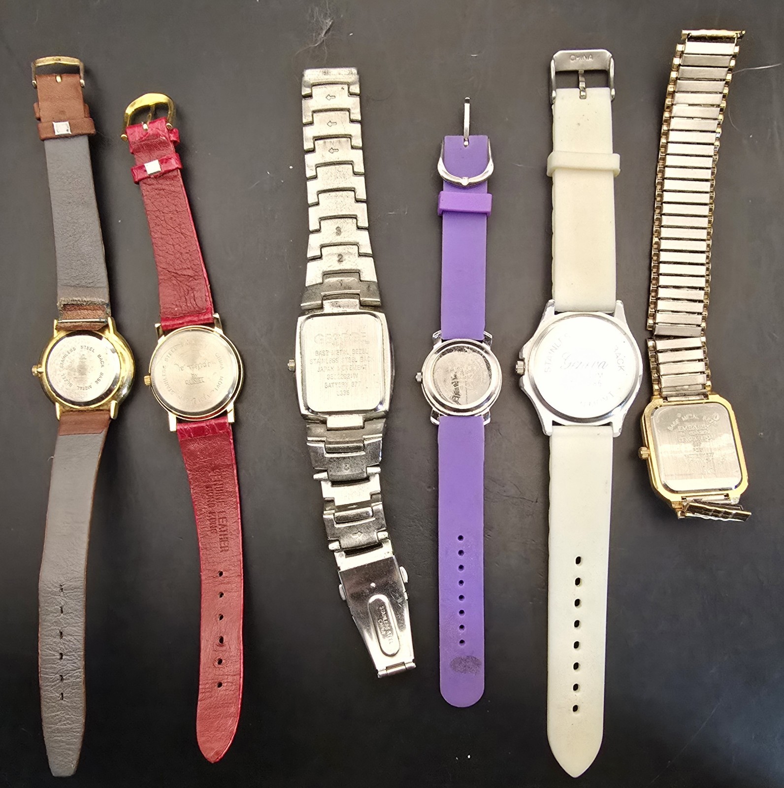 Various Watches (5 Lbs) All Need Batteries. None Tested. Various Condition.