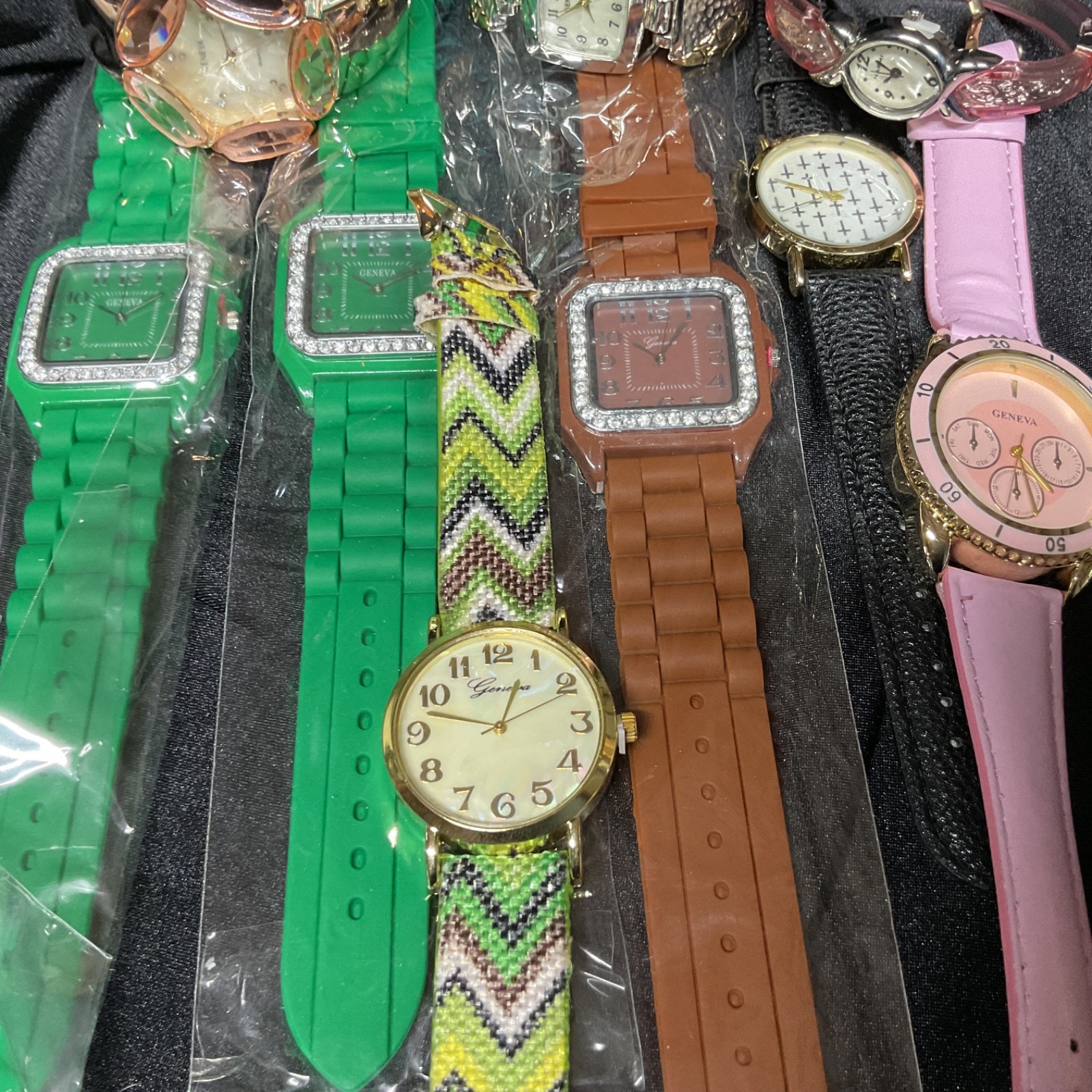 Womens GENEVA Narmi Watches Mixed LOT Of 10 Rubber Leather Band Need Batteries