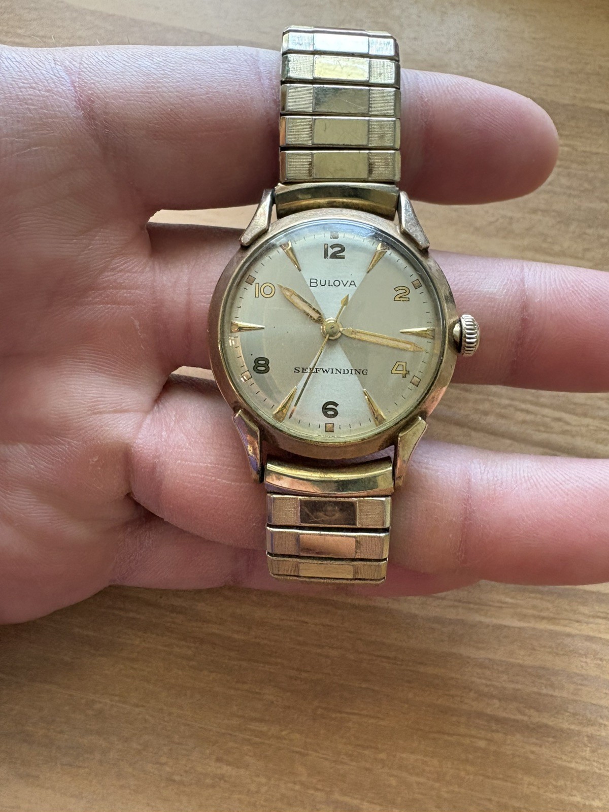 Vintage Gold Filled Bulova Men’s Selfwinding Shock Resistant Wristwatch