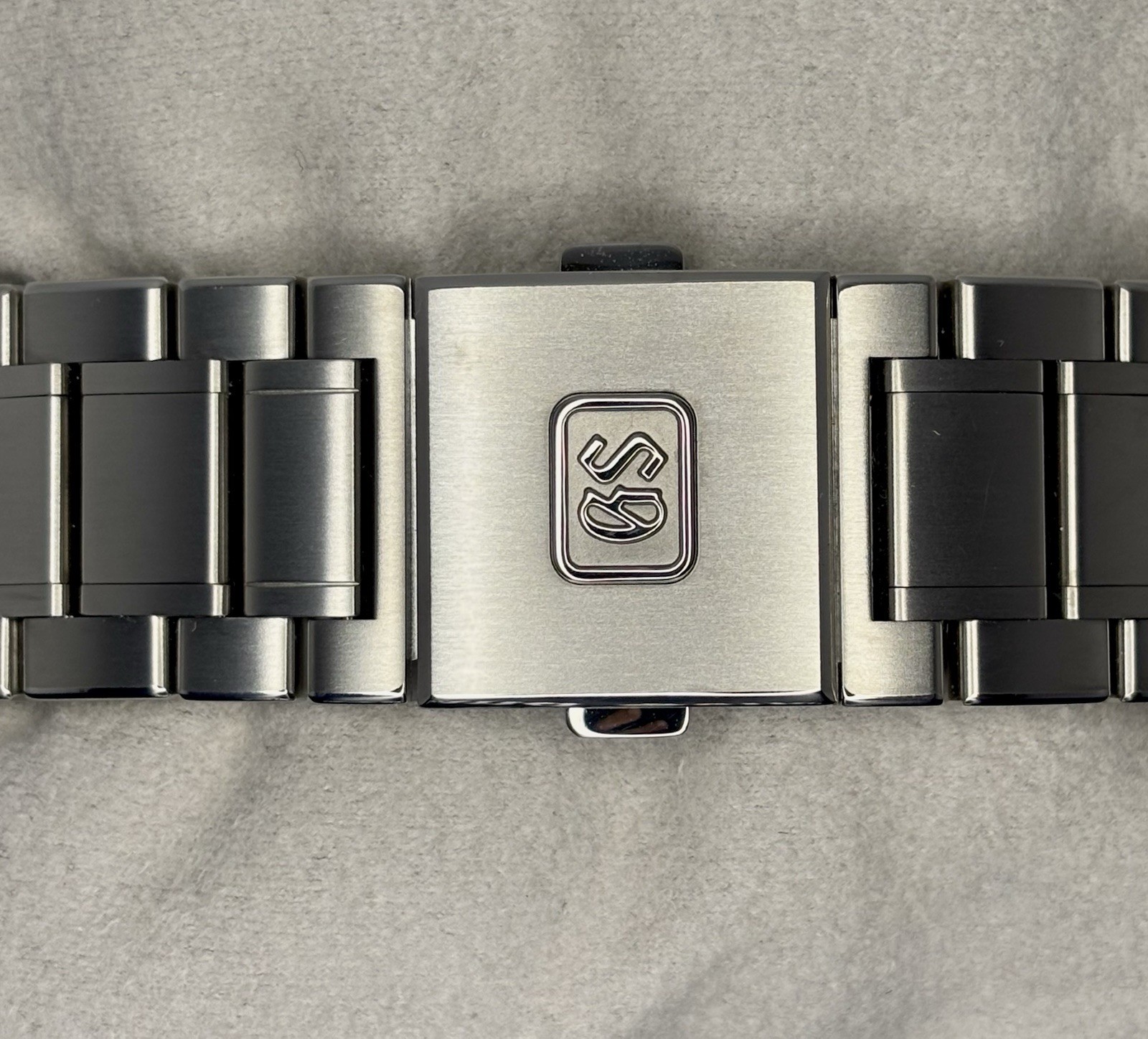 Grand Seiko Atera Valley SLGA025 Titanium 40mm 2026 Full Set Unworn