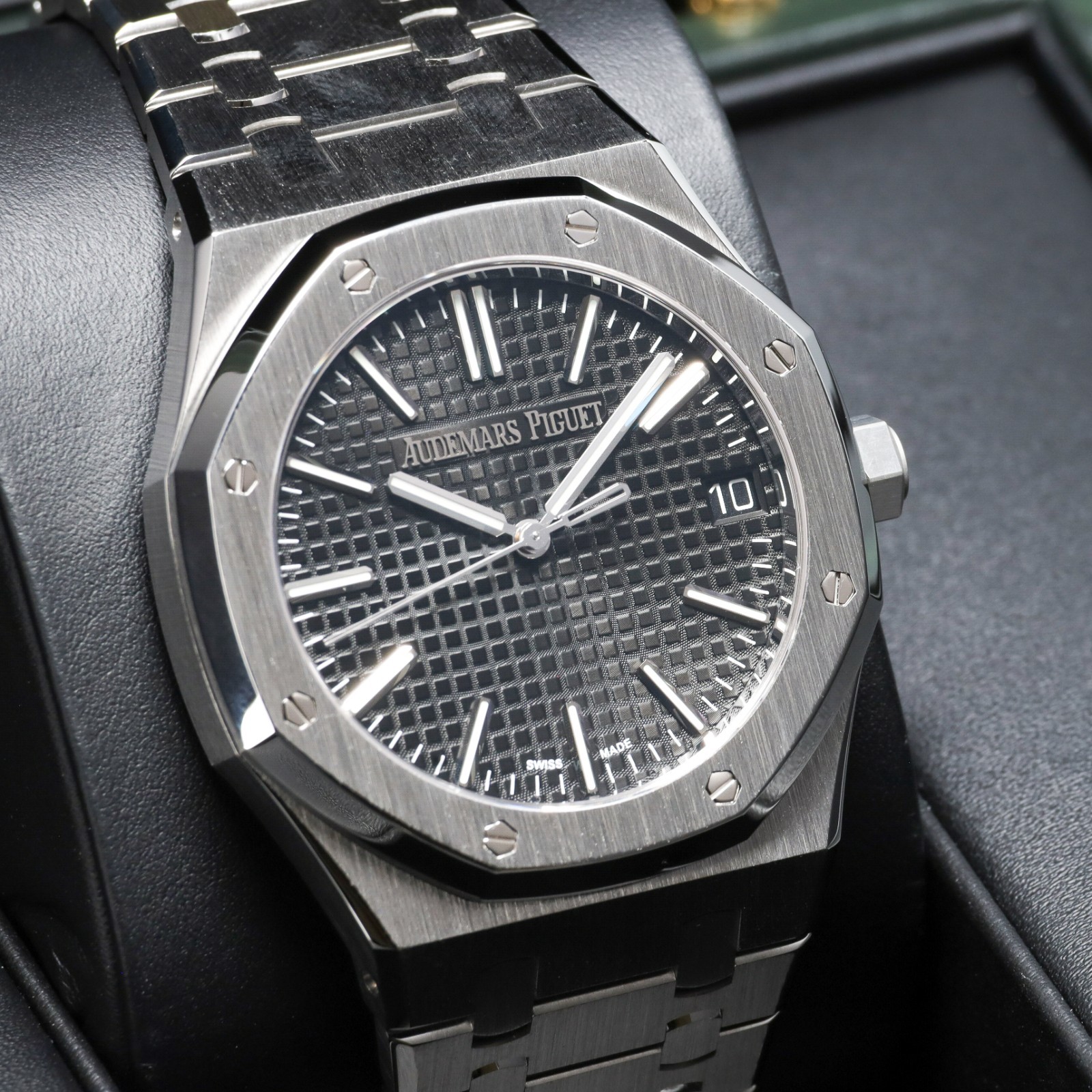 Audemars Piguet Royal Oak 41mm Steel Black Tapisserie Dial Royal Oak 15510ST