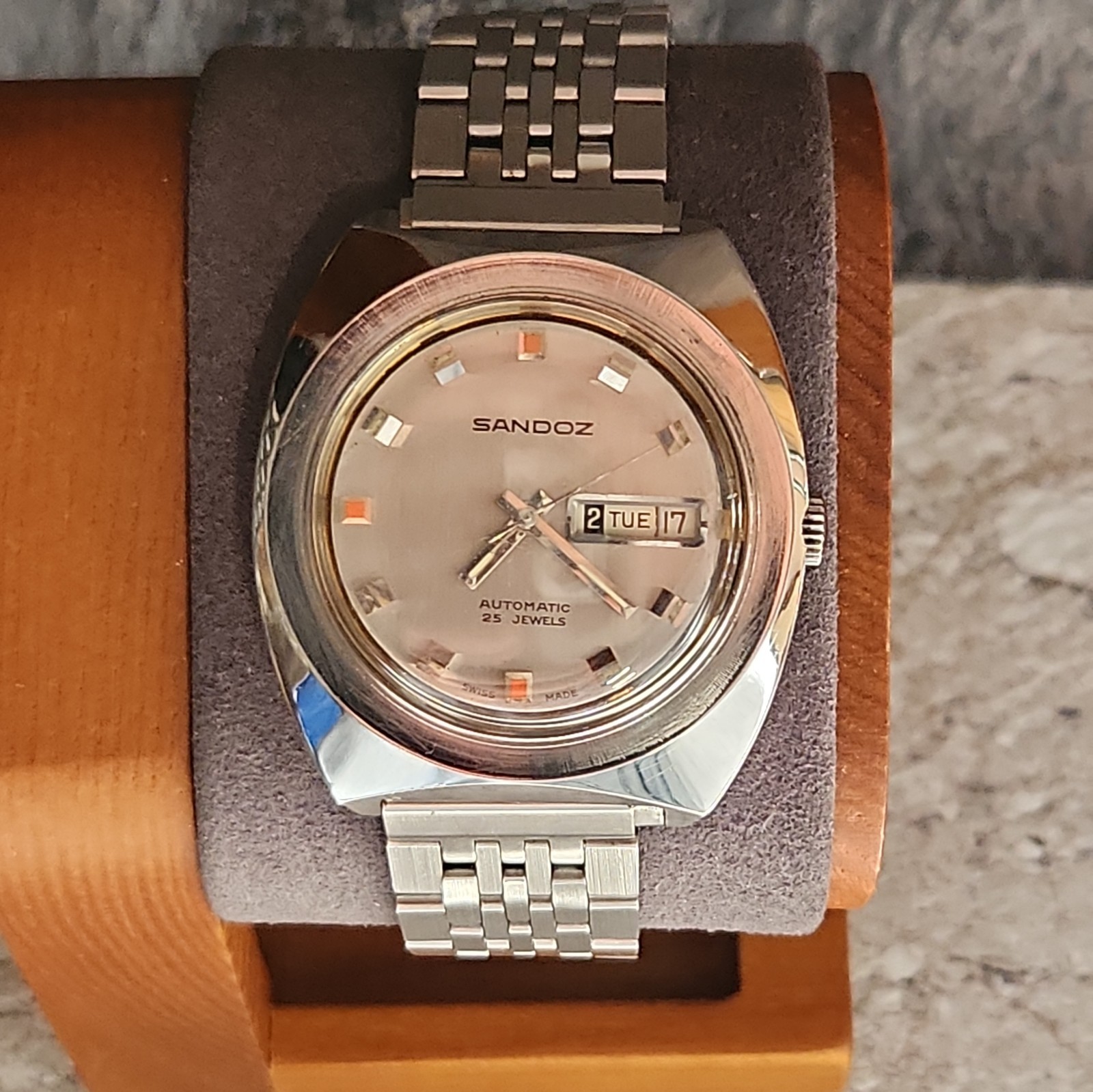 Vinrage Sandoz Automatic Watch. Rare Dial. Beautiful Piece. 1785Z-84-8