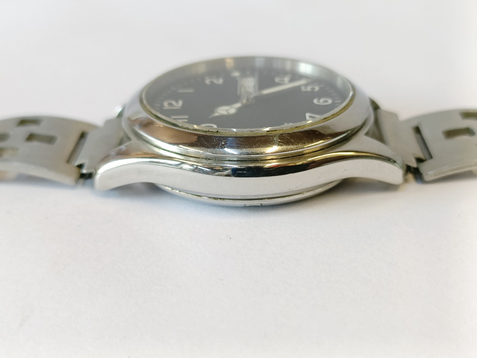 ETTA SWISS AUTOMATIC 25 JEWELS BLACK DIAL MEN’S WORKING CONDITION WRISTWATCH