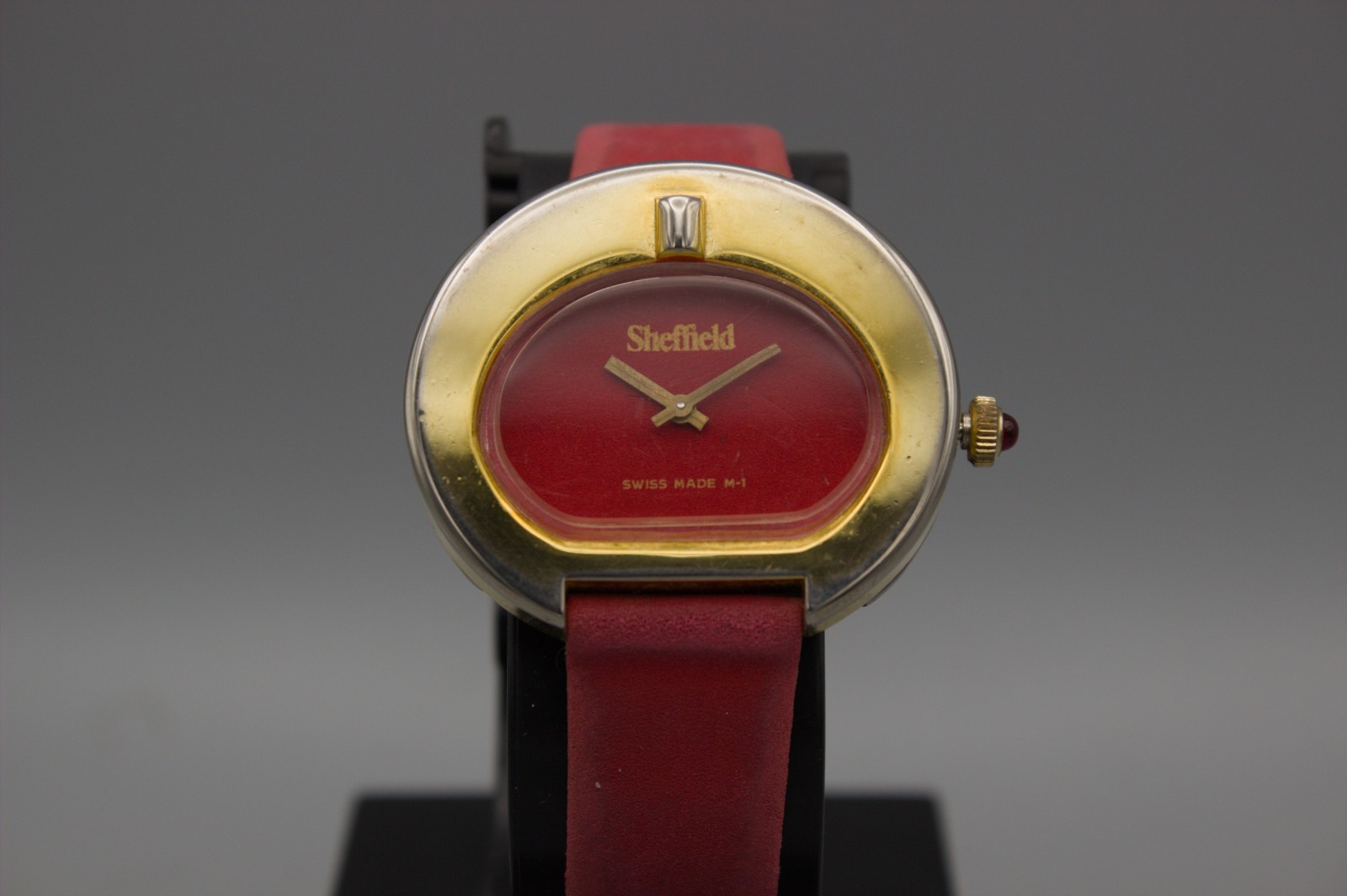 Sheffield Swiss Made M-1 Oval 38mm Red Dial Manual Wind Running Vintage