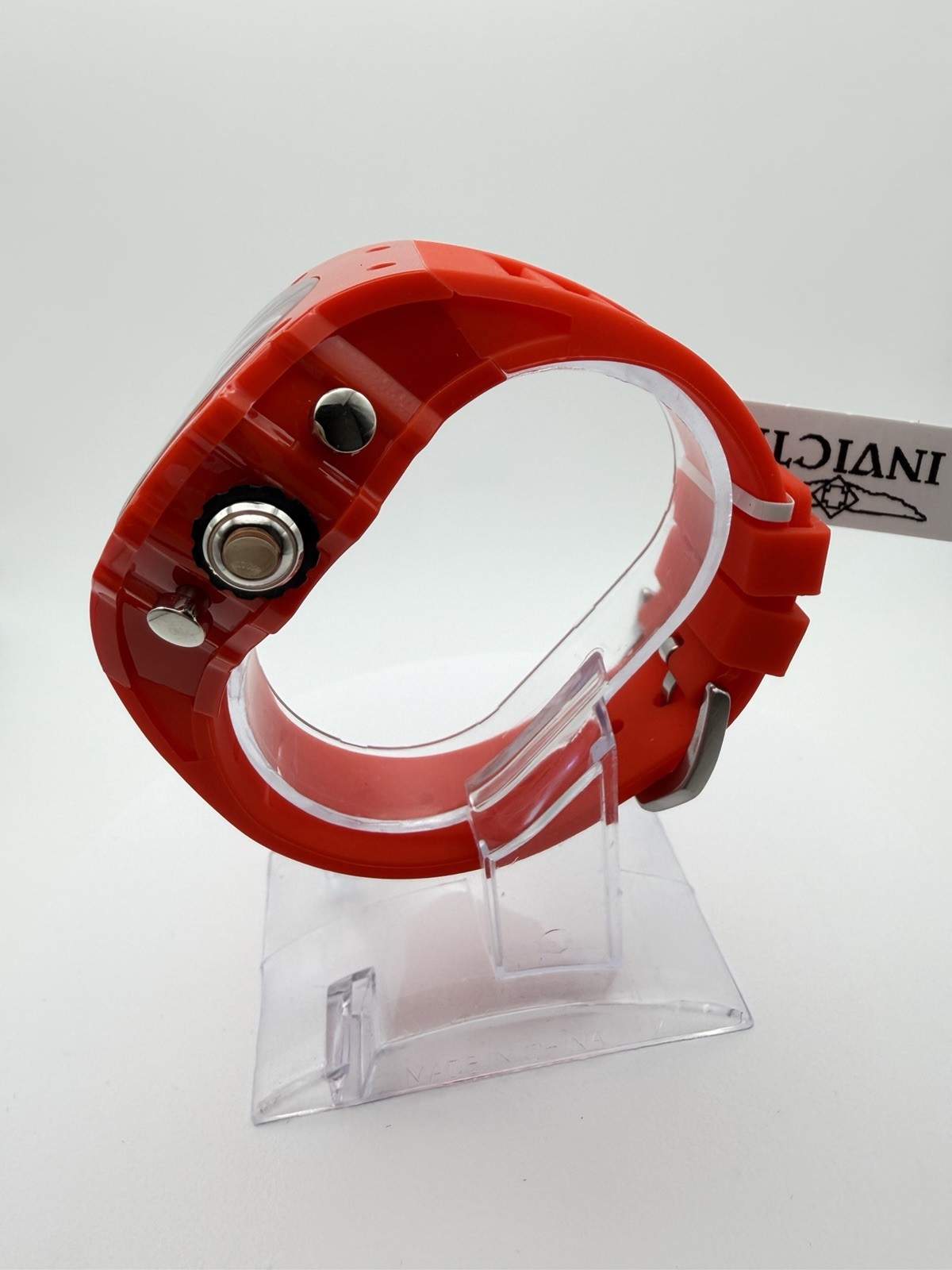 69676-Invicta Racing Vaulthan Men’s Watch 44mm Red Dial Red Silicone Strap.