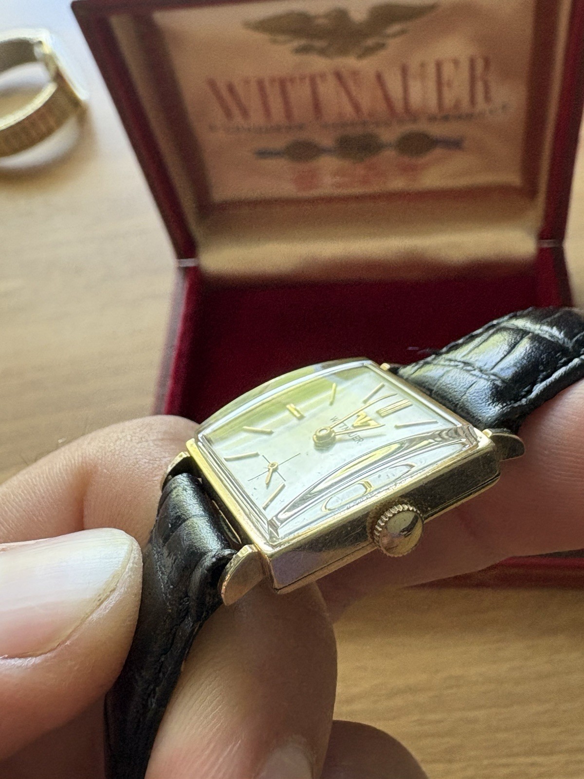 Wittnauer Geneve Swiss Made Manual Wind Gold Mens Watch with original box