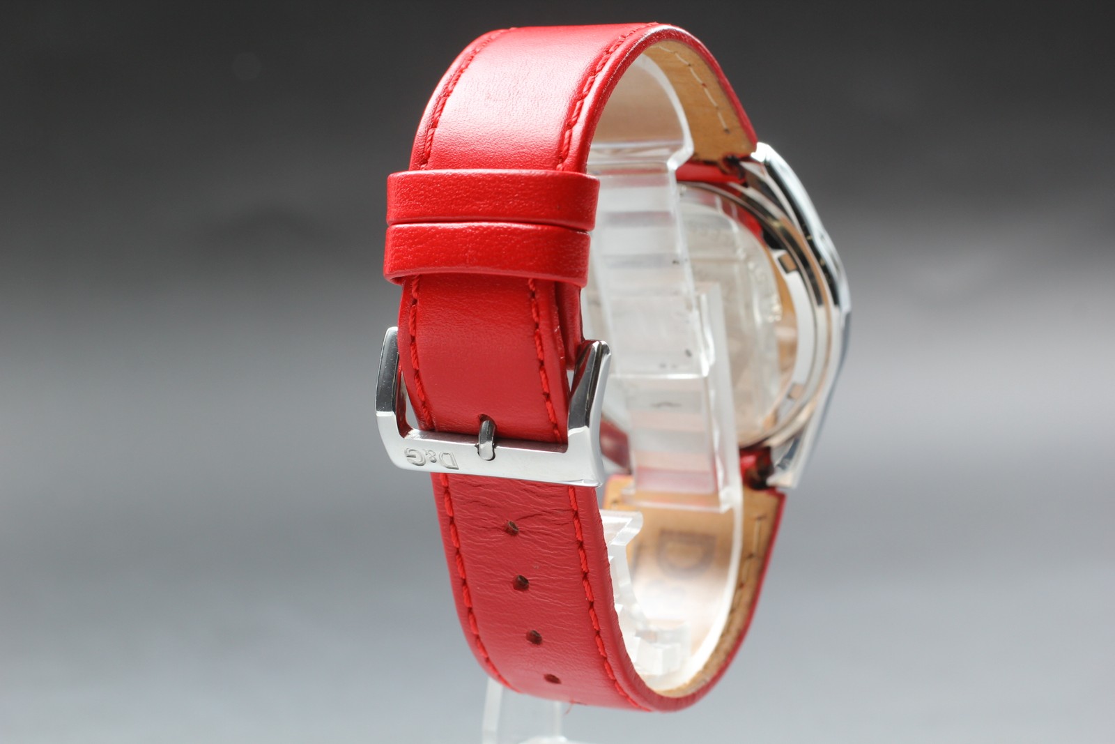 [Near MINT] DOLCE＆GABBANA TIME D&G Red Dial Unisex Adults Qtz Watch From JAPAN