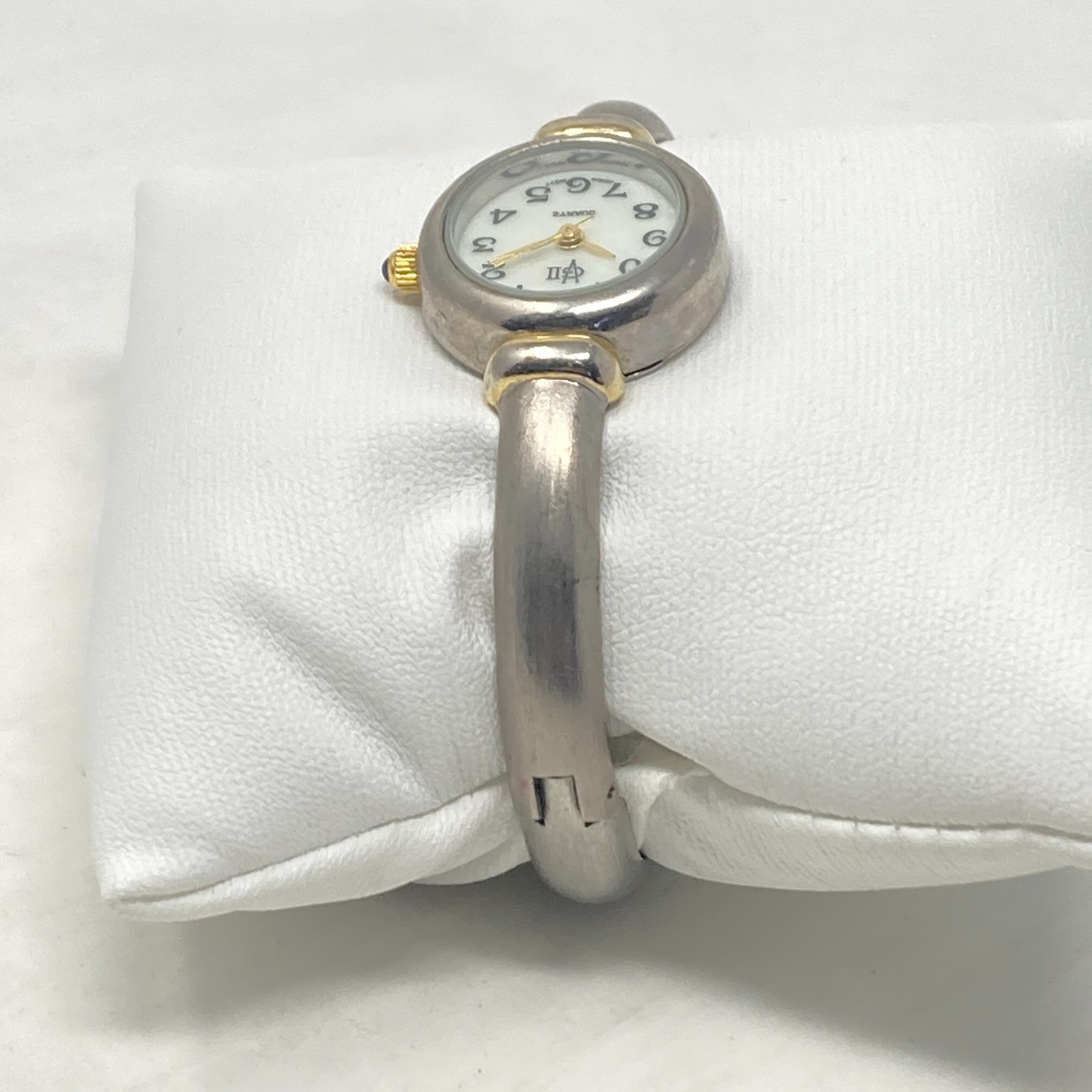 Vtg Gloria Vanderbilt Watch Women Silver Gold Tone MOP Cuff Brushed New Battery