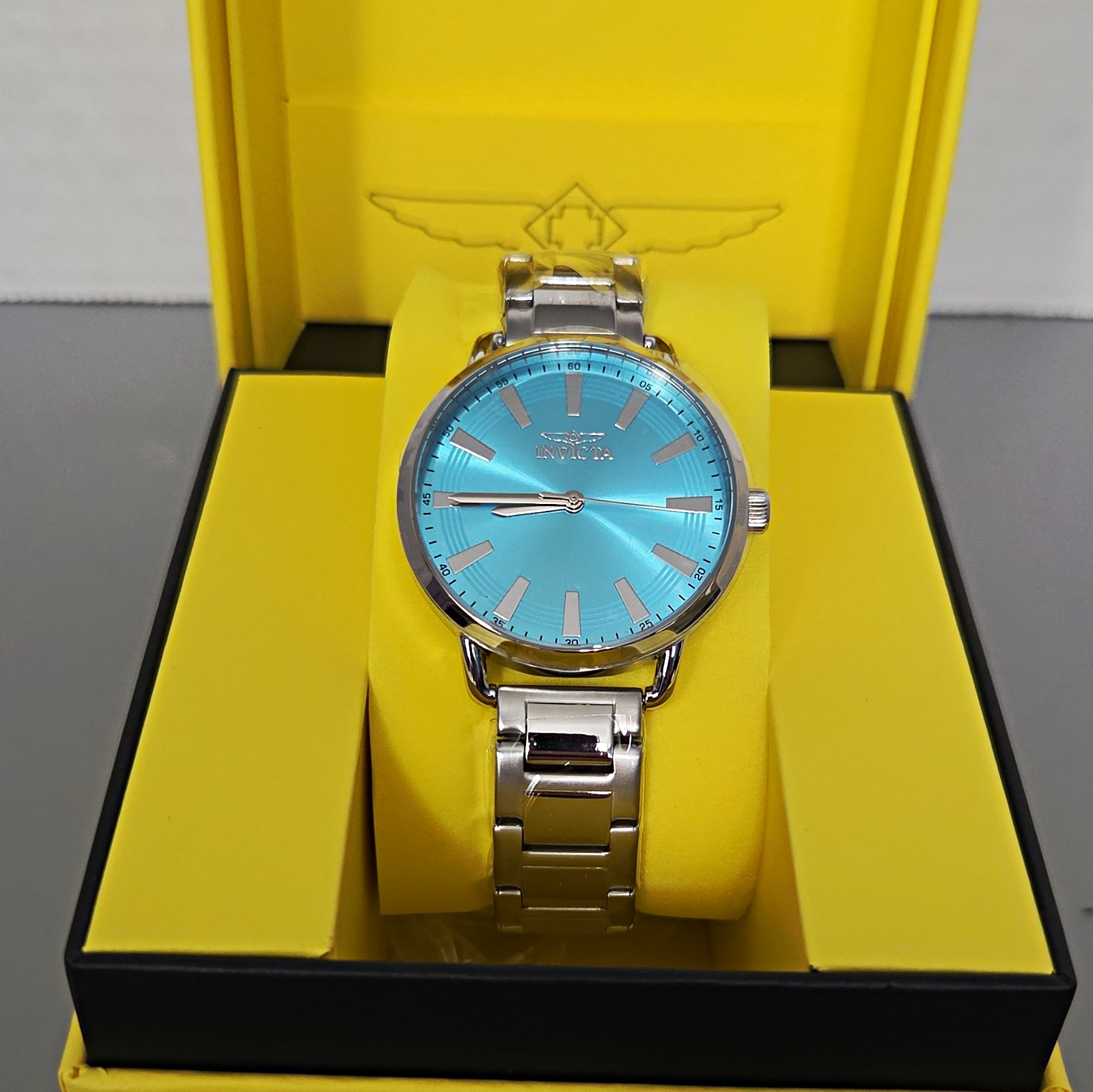 Invicta Women’s 32mm Blue Dial Quartz Silver Tone Bracelet Factory Warranty