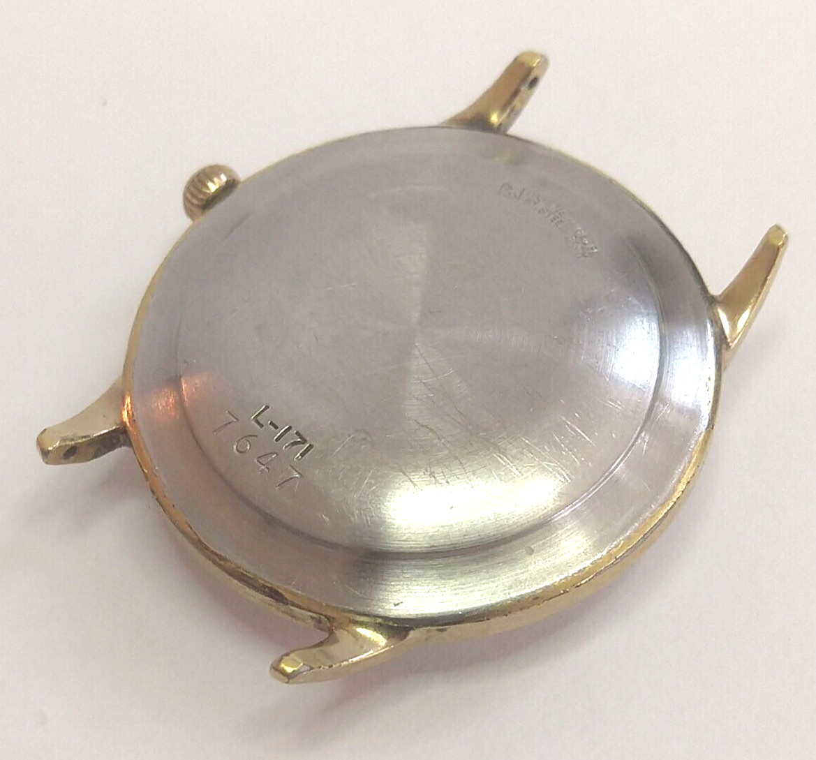 Vintage 33.15mm CROTON 17 Jewel Watch A3RN ST 1686 Movement Linen Dial RUNS WELL