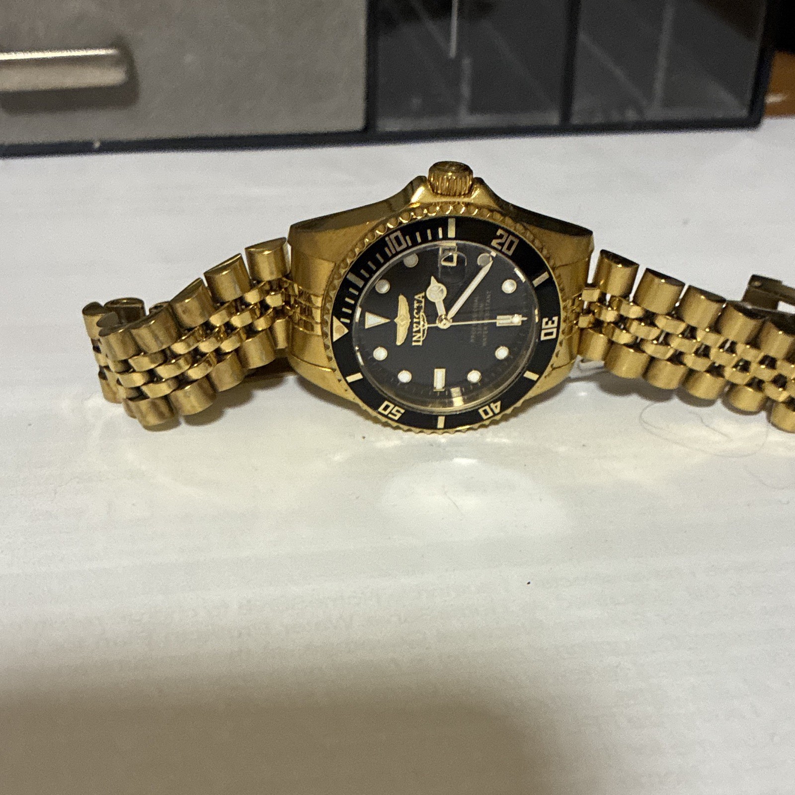Invicta Pro Diver Men’s Quartz 200m 40mm Black Dial Gold Bracelet Date