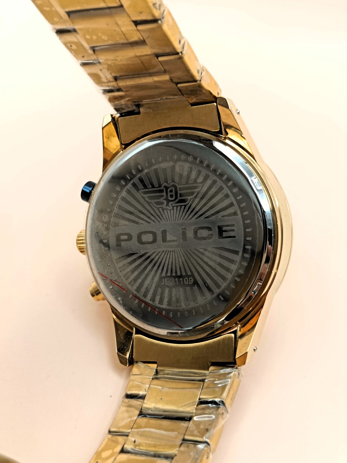 #Refurbished Police Chronograph Gold Plated White Dial Analog Men’s Wrist Watch