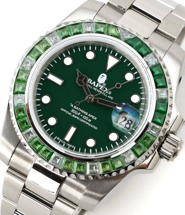 A BATHING APE Men’s Watch TYPE 1 BAPEX CRYSTAL STONE COLOR GREEN NEW w/ box JP