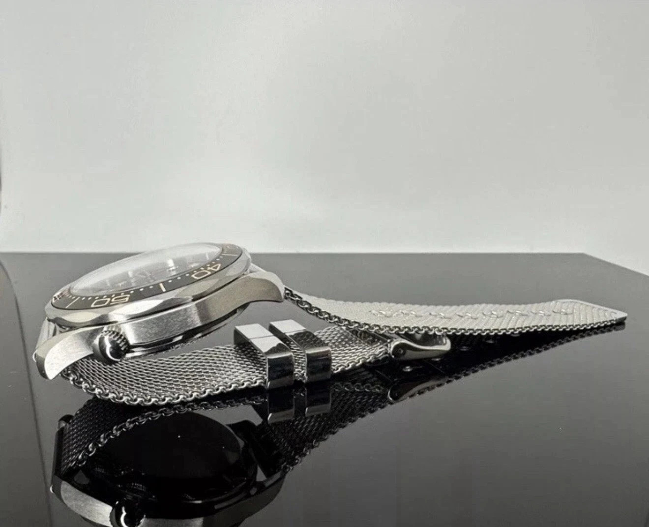 Custom 41mm 007 Style Diver Mod Watch w/ NH35 Automatic Movement