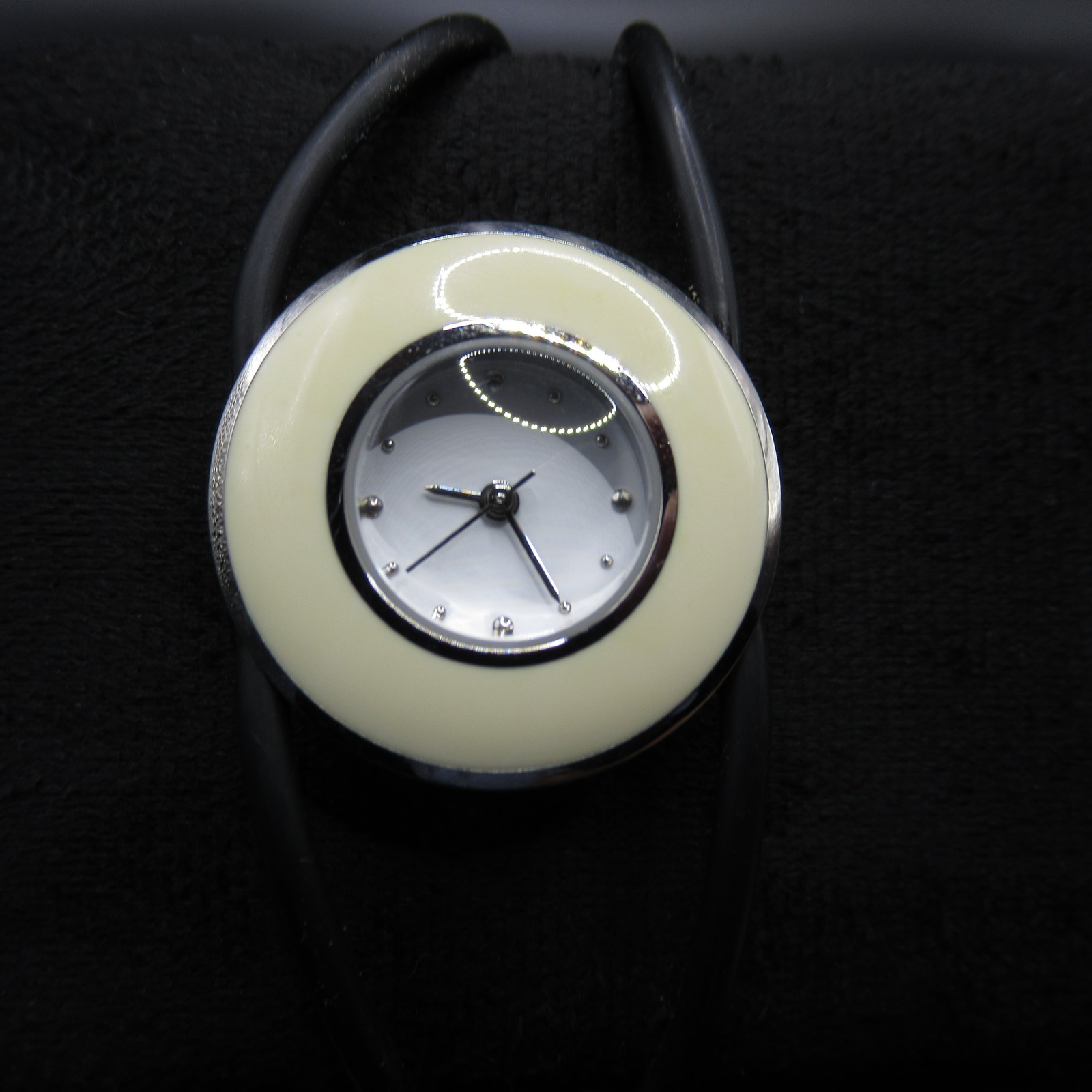 No Boundaries Women’s Ivory Bezel Silver Dial Black Rubber Cord Bangle Watch