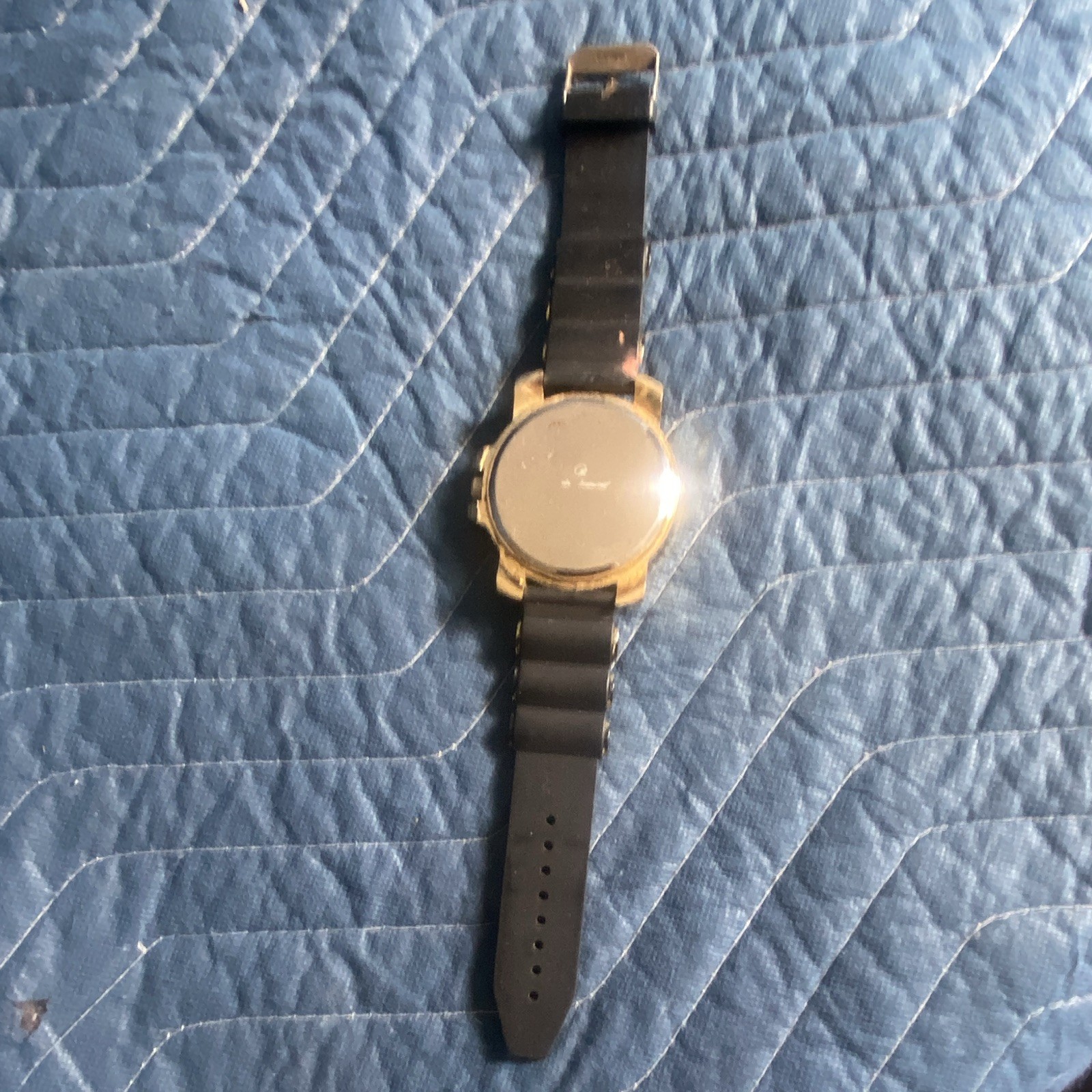 Charles Raymond Men’s Gold Tone Round Analog Watch Black Rubber Strap