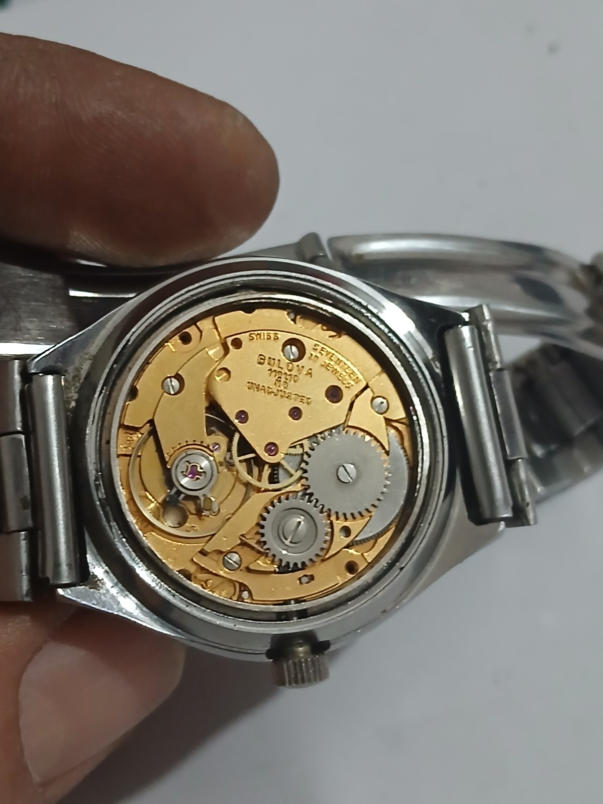 Vintage Bulova 1121.10 Eta 2851 Wrist Watch
