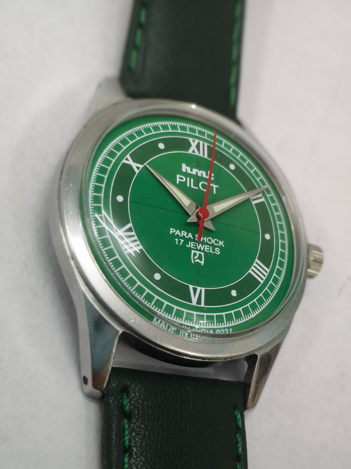Vintage HMT Pilot Green 17 Jewels Mechanical Hand Winding Men’s Wrist Watch