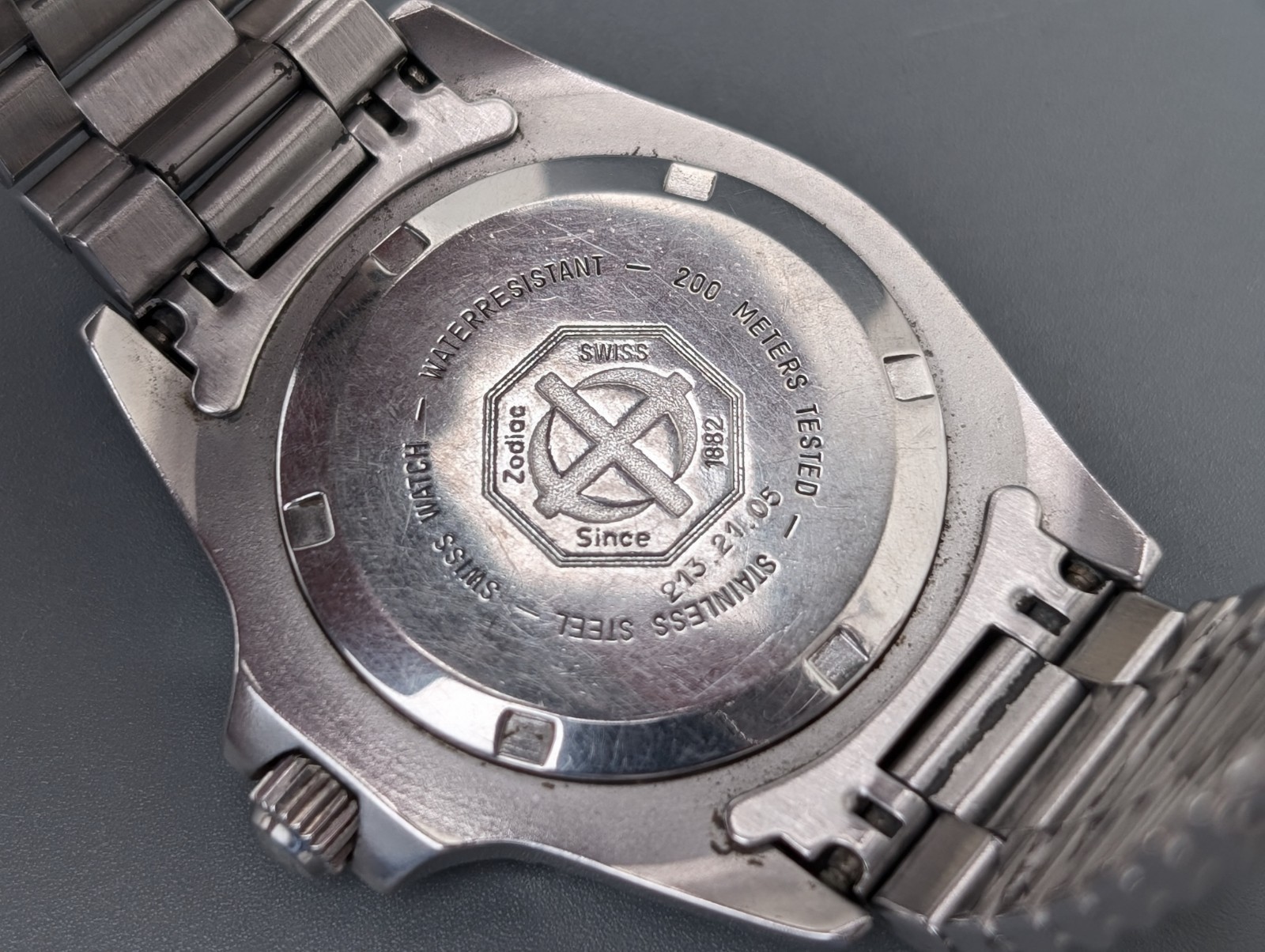 Zodiac Professional 200m 213.21.05 Quartz Men’s Watch Vintage 35mm