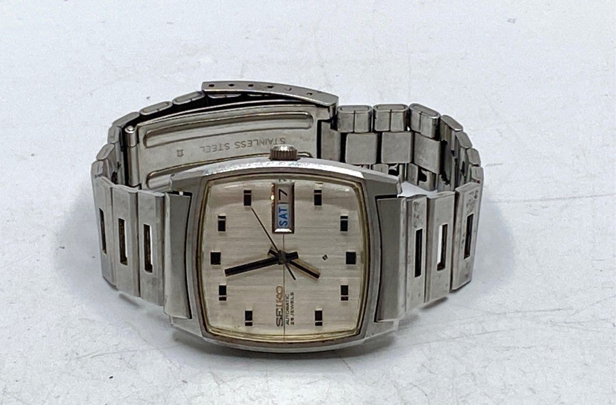 Vintage Seiko 5606-5000 Automatic 25 Jewels Stainless Steel Day Date Watch