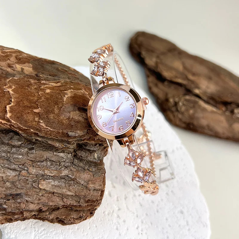 Round alloy case Arabic numeral classic dial leaf-shaped diamond-encrusted