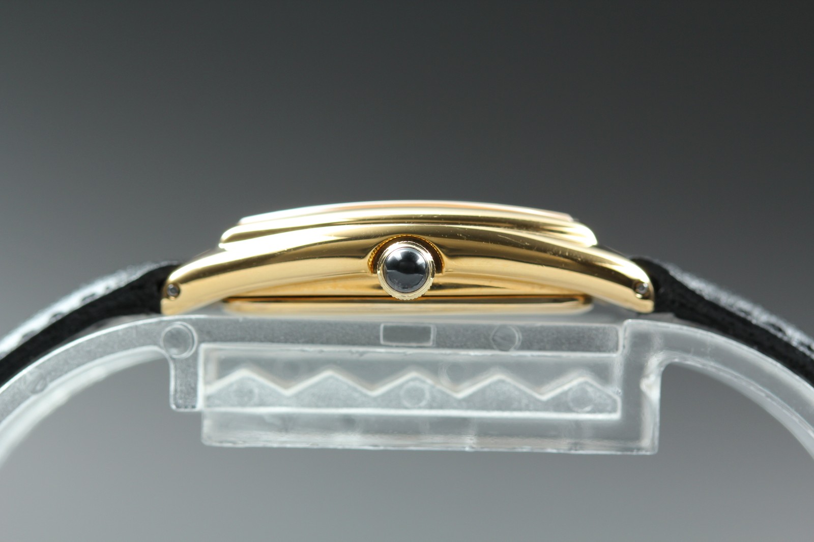 Vintage 2004 Seiko Exceline 1F21-0AJ0 Gold Tonneau Ladies Watch From JAPAN