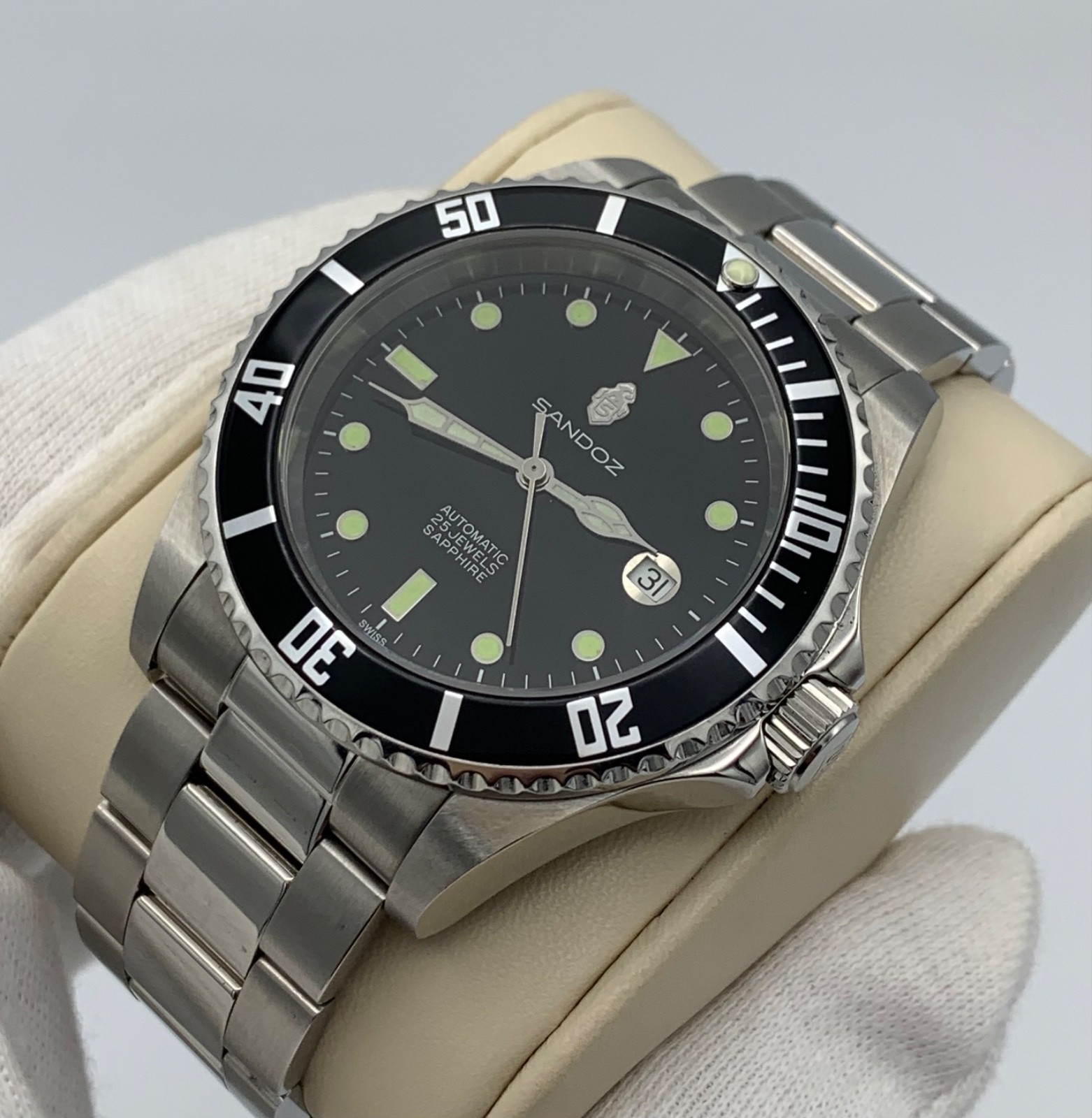 Sandoz Automatic Diver Watch 25 Jewels Sapphire Swiss Made Black Dial