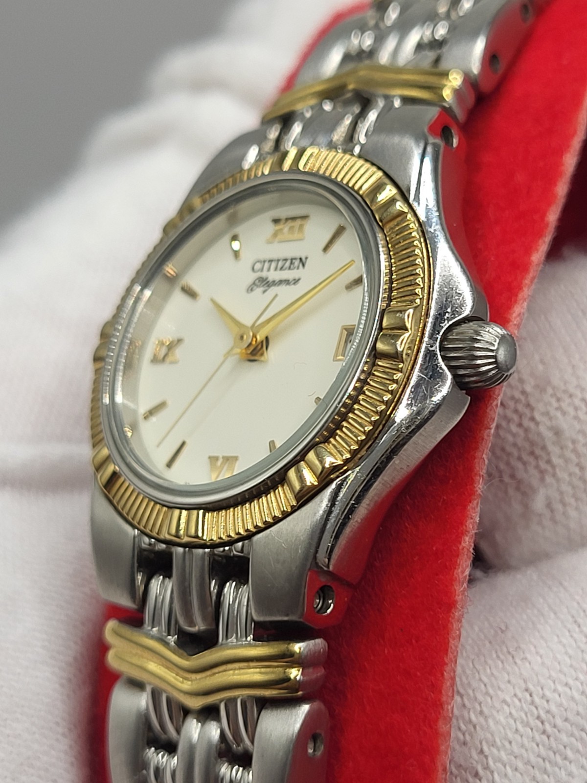 JAPAN [MINT] 1990s Citizen Eligance 25mm Women’s Quartz Watch EU0234-59A