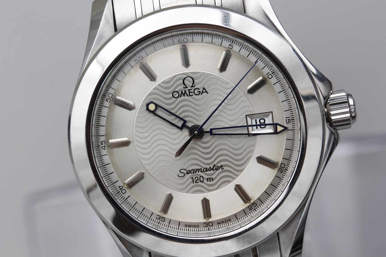 ▶️【Exc+5 w/ Box】OMEGA Seamaster 120m Cal.1538 2511.31 Silver Quartz Men’s Watch