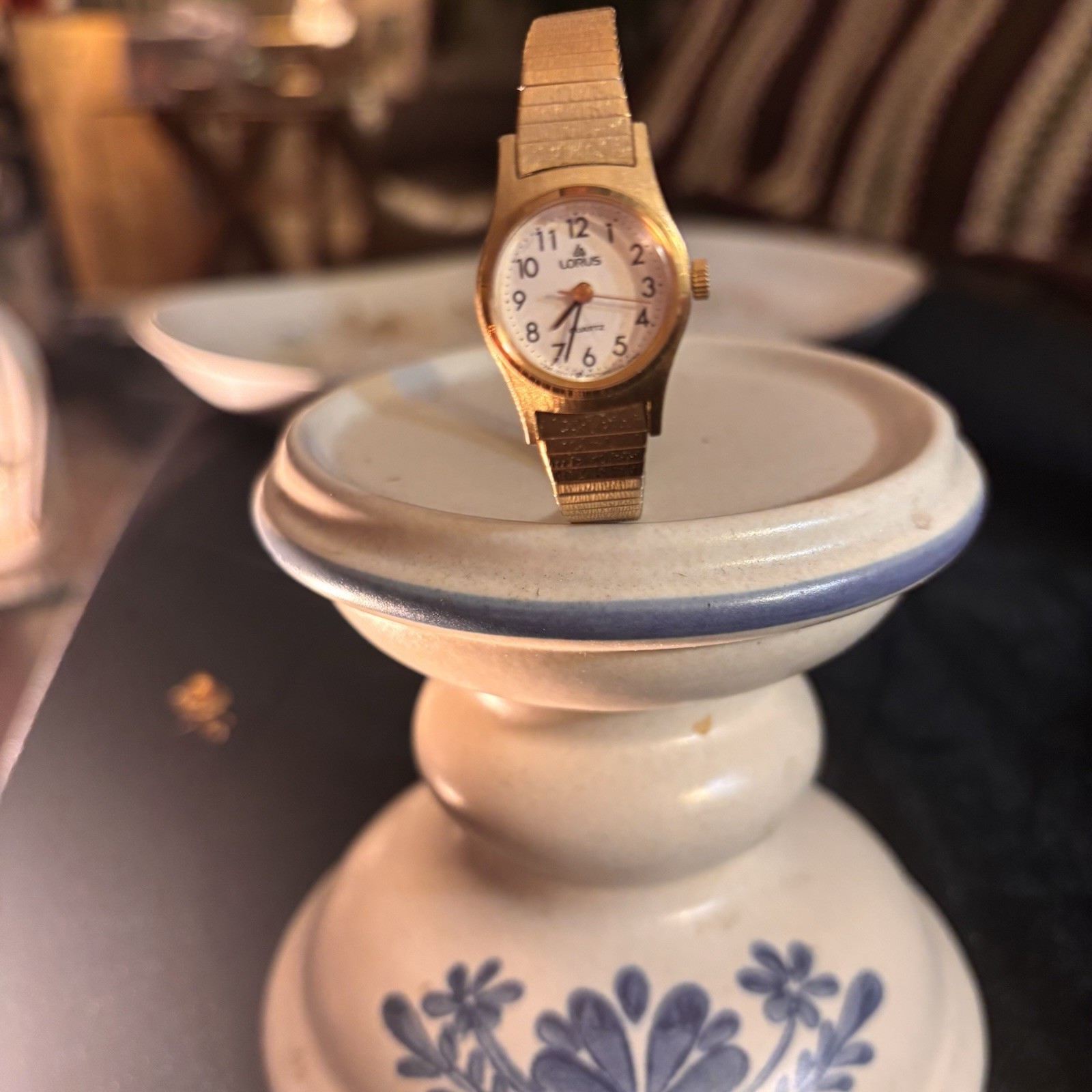 Vintage Lorus Women’s Gold Tone Quartz Watch Stretch Band – As Is / Untested
