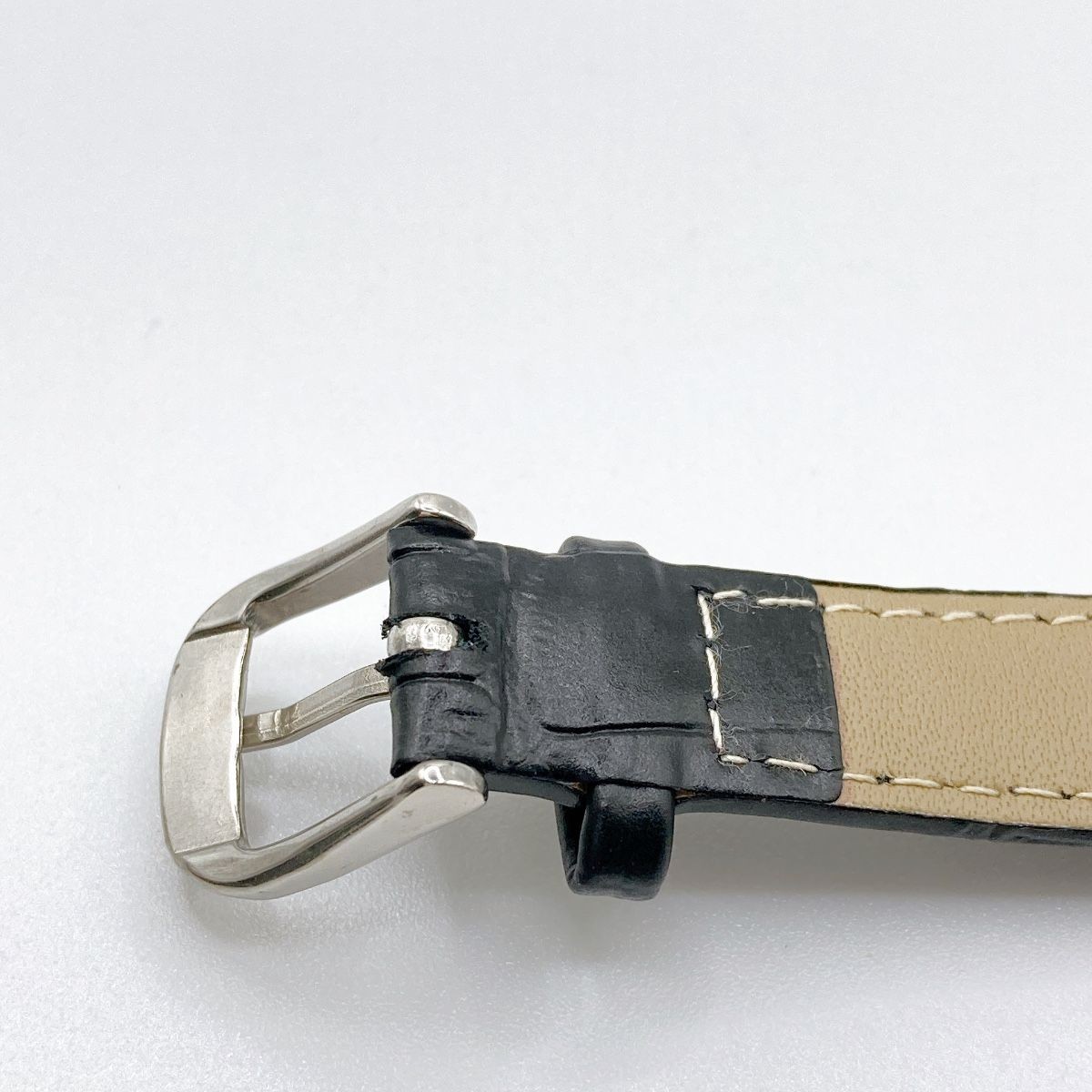 389 Burberry Ladies Watch Quartz New Battery Black Leather