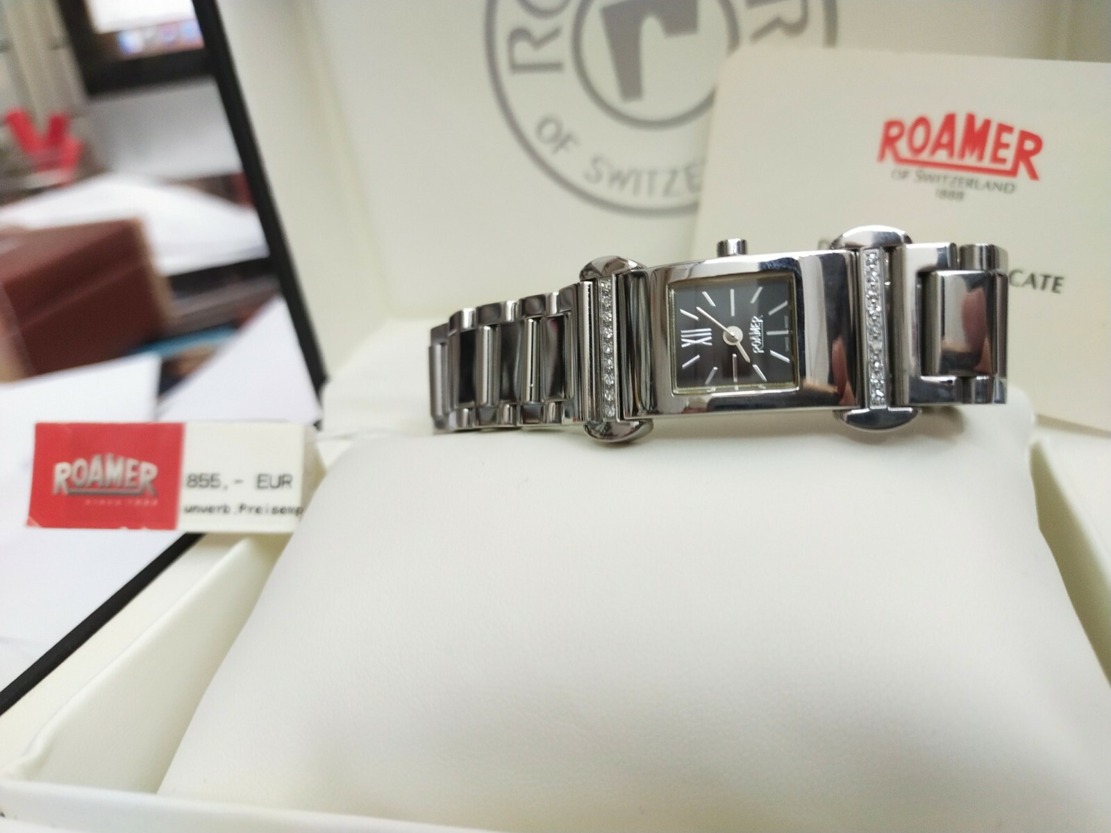 Roamer Watch Dreamline Luxury 18 Diamonds Swiss Made Folding Clasp 637.953
