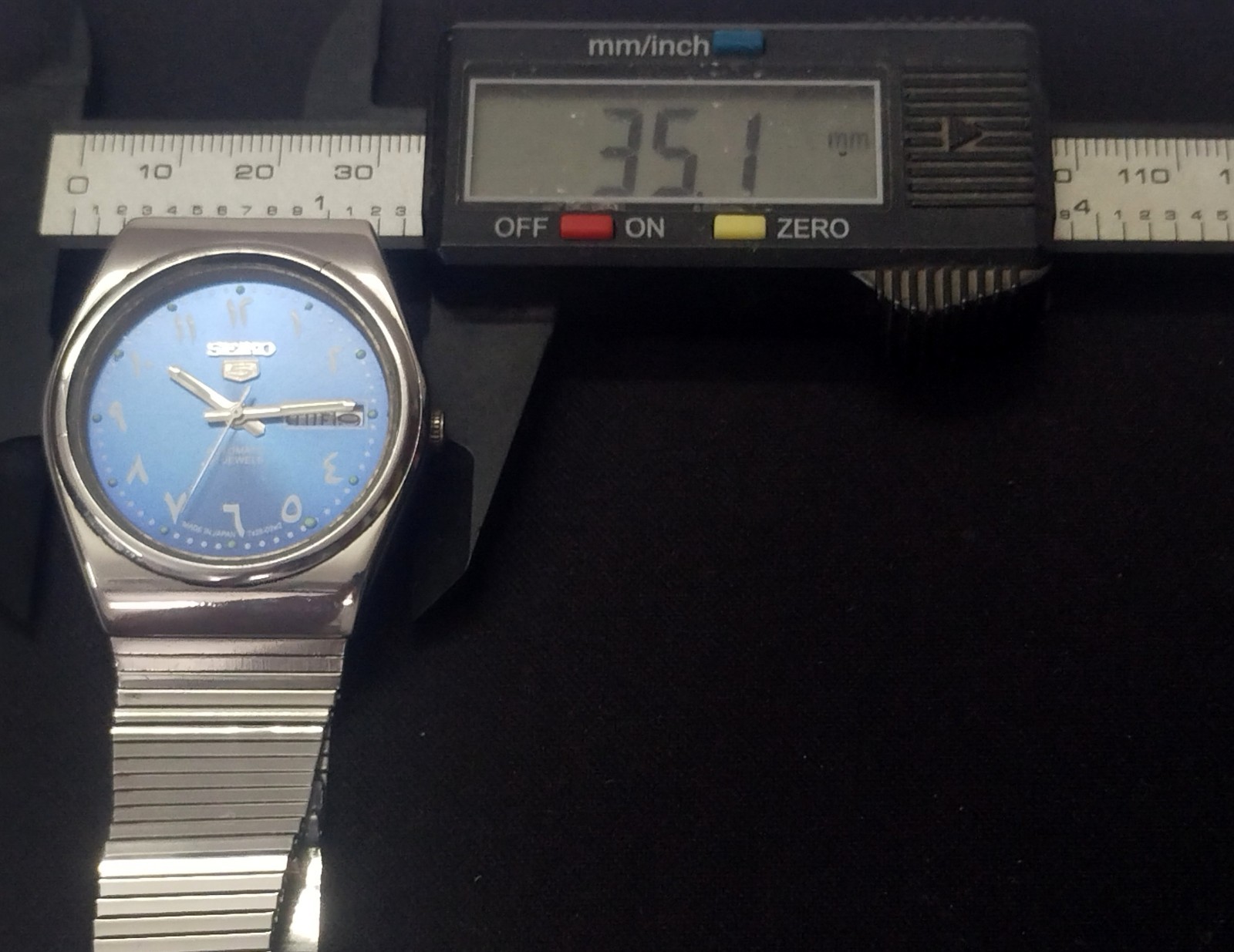 Vintage Seiko 5 Automatic Men’s Watch Blue Dial Arabic Numbers Working Perfectly