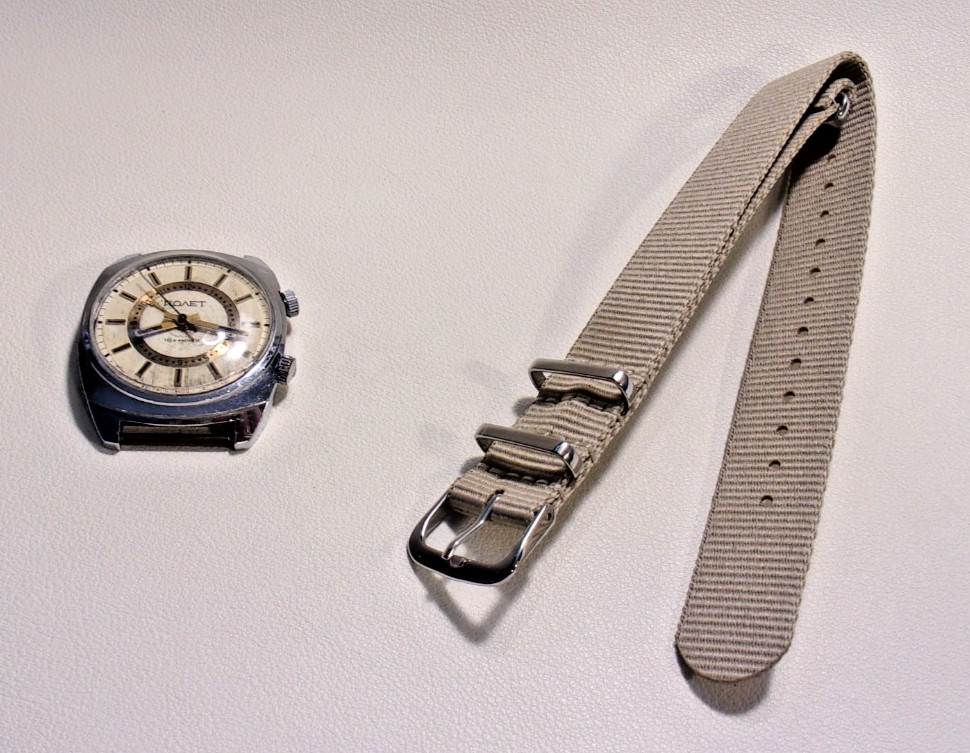 Poljot windup alarm. 18 jewels, 2612.1 movement. 34mm. Pre-owned, new strap.