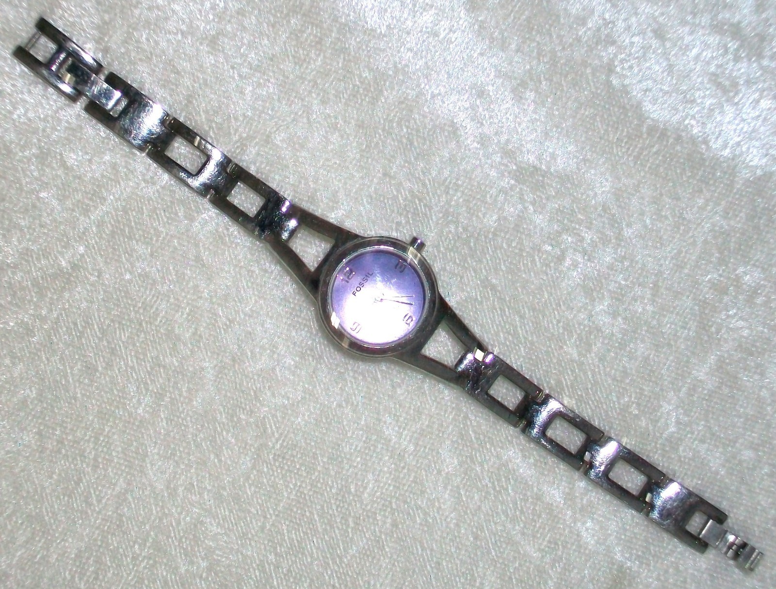Vintage Fossil F2 Stainless Steel Lavender Purple Bracelet Wristwatch ES-9379