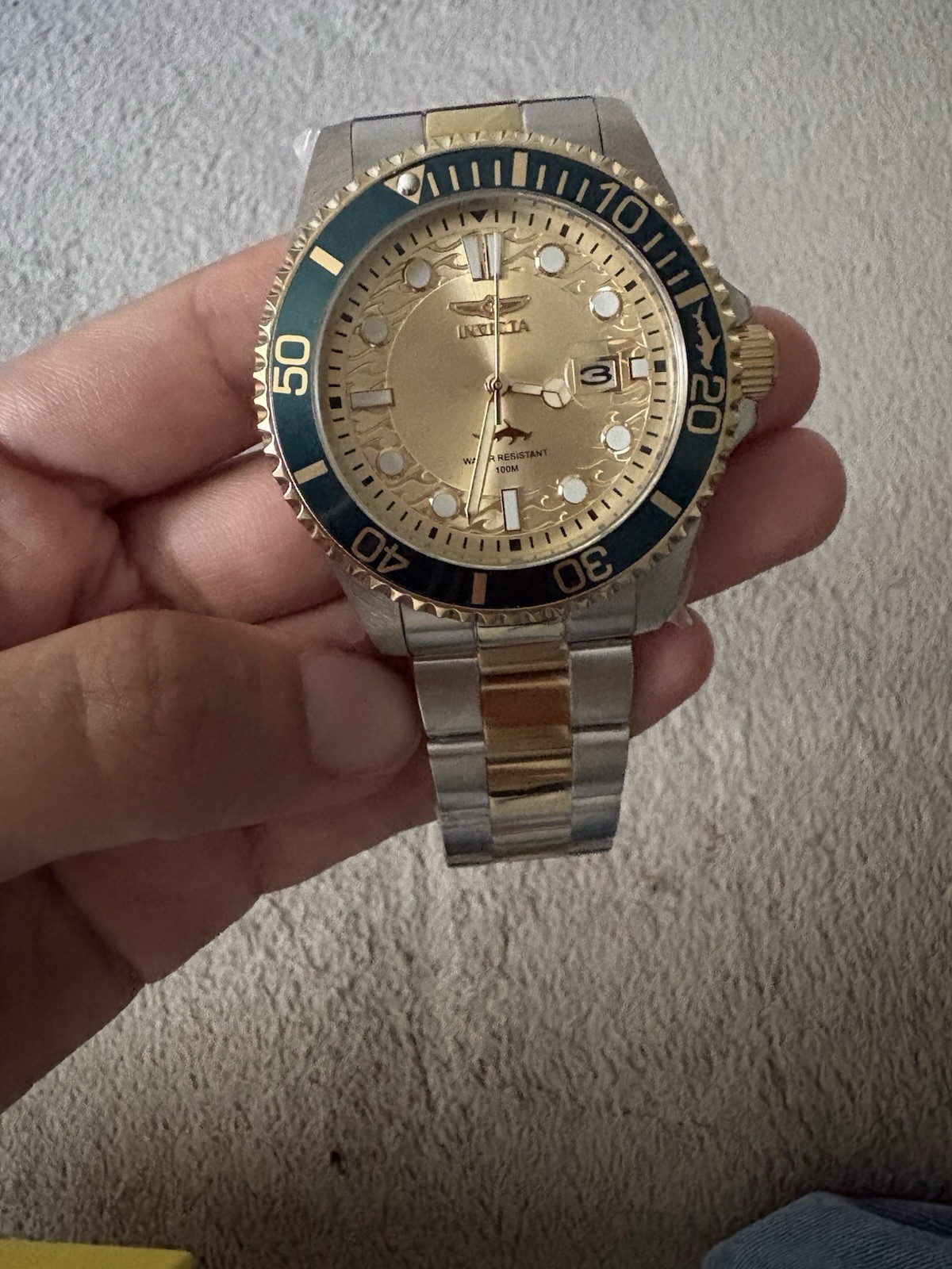 Invicta Pro Diver Men’s Quartz Two-Tone 43mm Blue/Gold Bezel w/Box