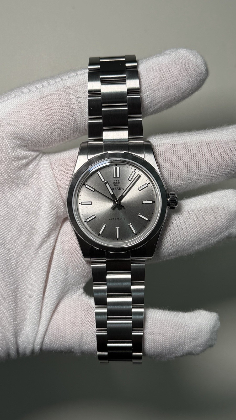 2026 Traska Commuter 36 No Date – Silver Dial (Ref. 3205) *Sold Out*