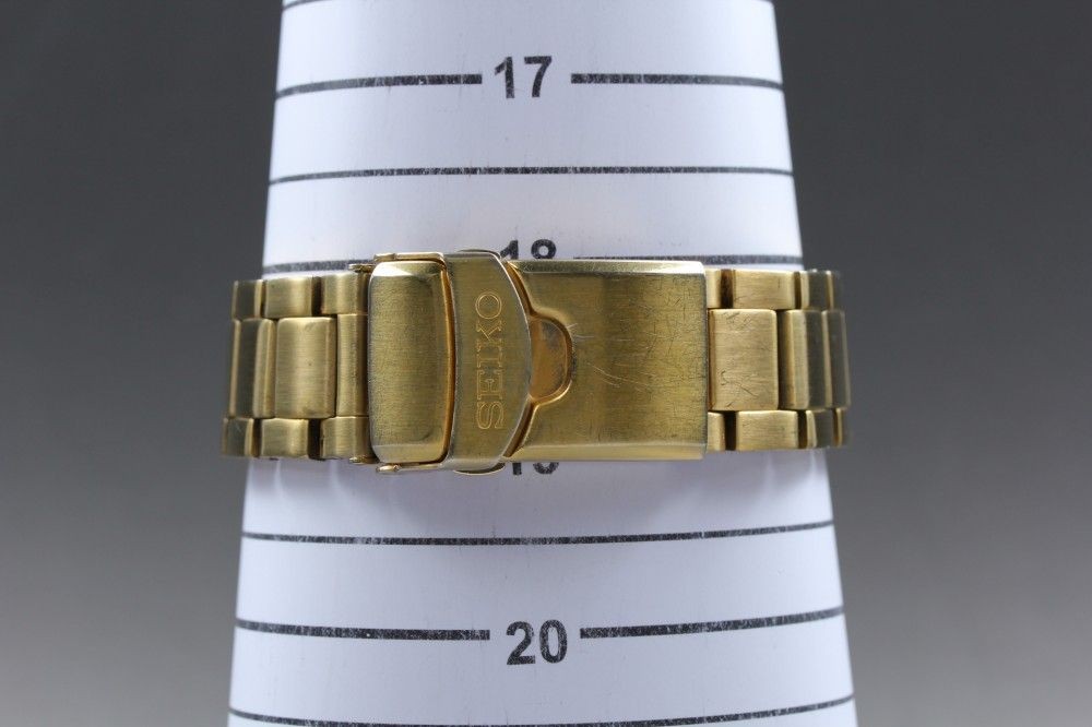 Working item SEIKO 5 Sports SNZF22 7S36 03C0 black gold automatic men s 17274