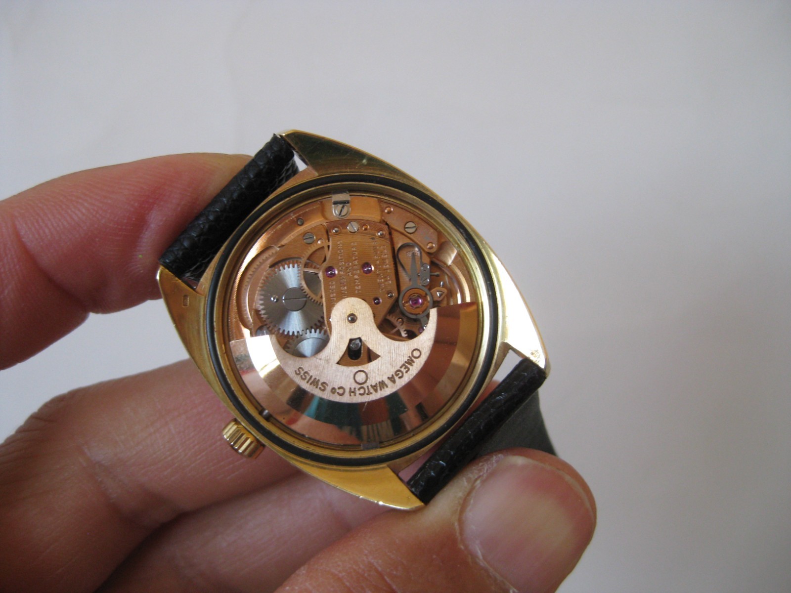 Omega 18K Solid Gold Constellation C Case Texture Linen Dial Watch 35mm Serviced