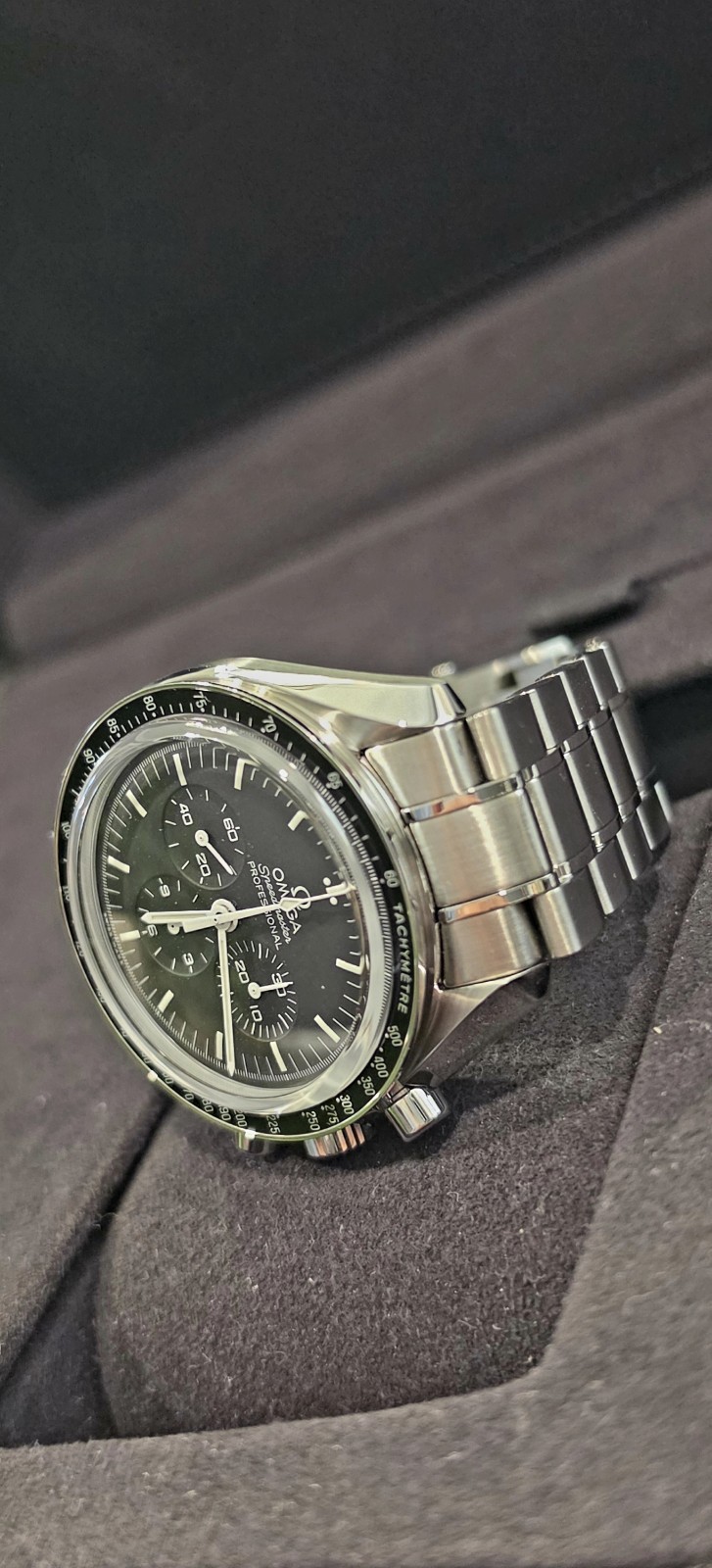 OMEGA Speedmaster Professional 42mm Chronograph, Cal. 1863, Collector Box Papers