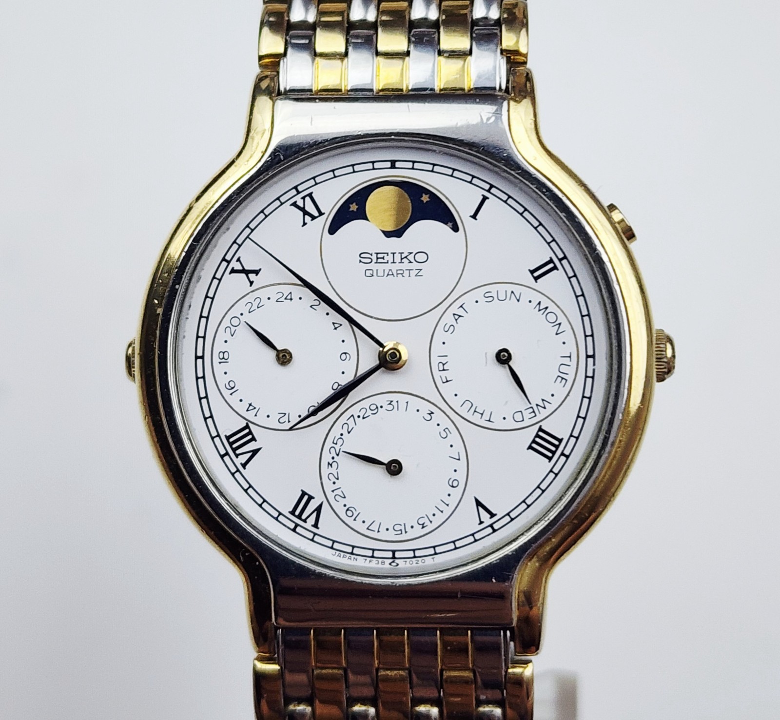 Men’s JAPAN Vintage 1988 MULTIFUNCTION MOONPHASE Watch SEIKO 7F38-7020. Midsize
