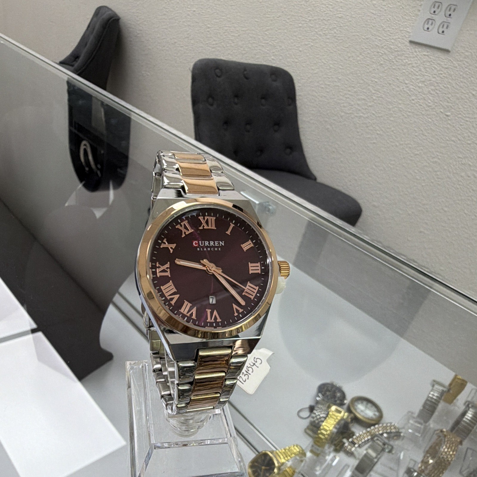 Curren Blanche Men’s Quartz Two-Tone Bracelet Wristwatch Burgundy Roman Date